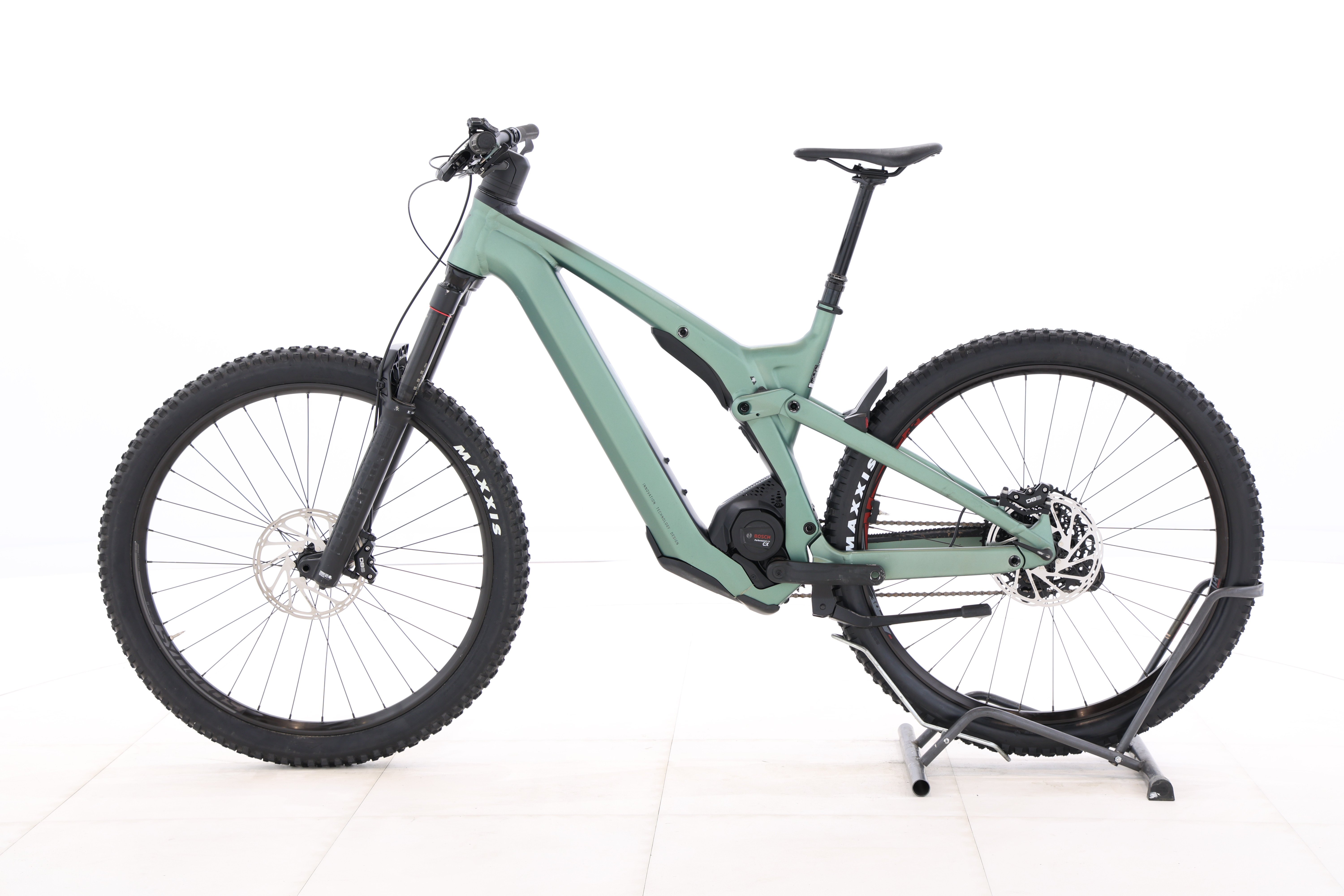 e450649e-9268-4e84-a7c9-fd6d665b8ef8