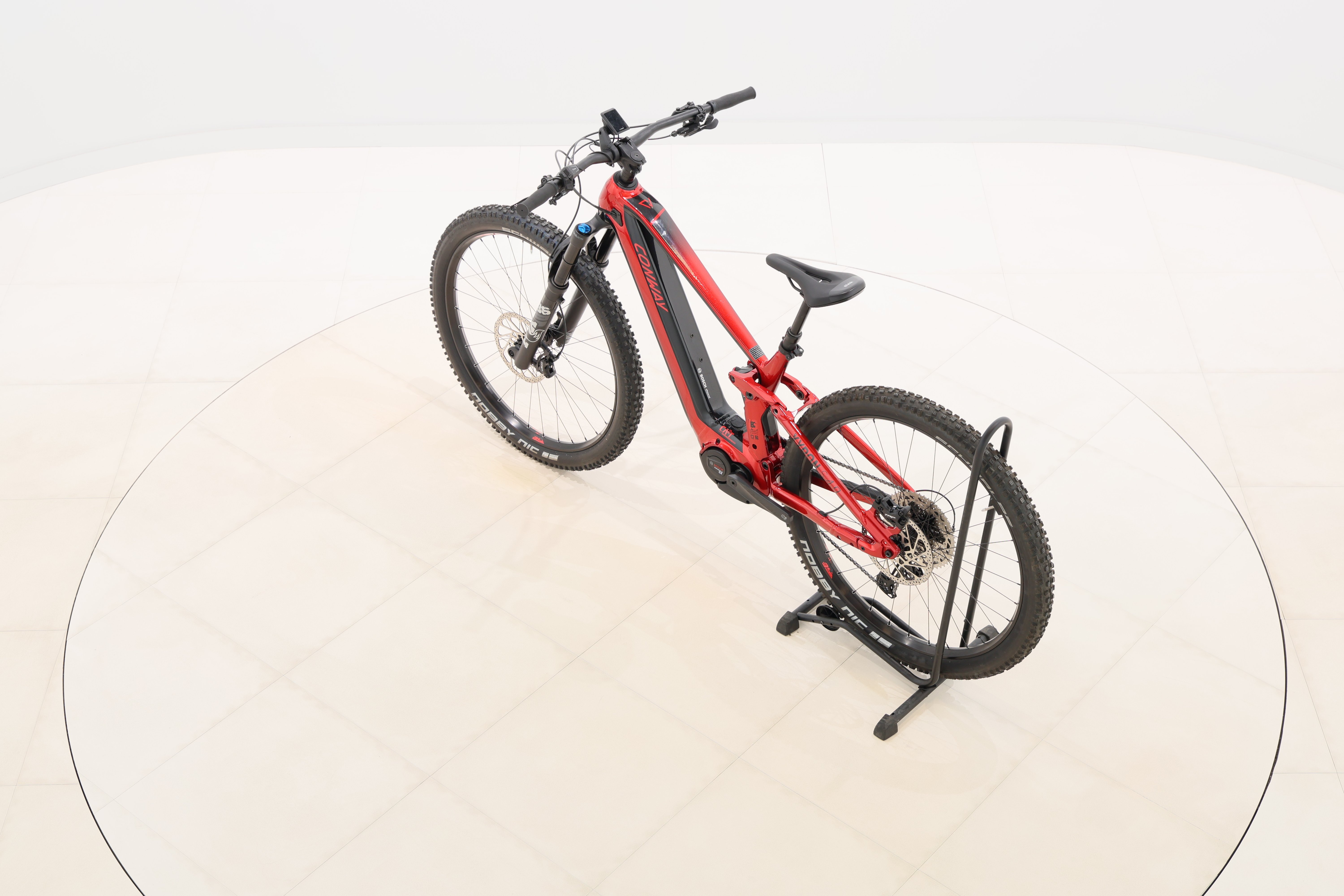 687fb070-4d35-4167-a285-320132f5200e