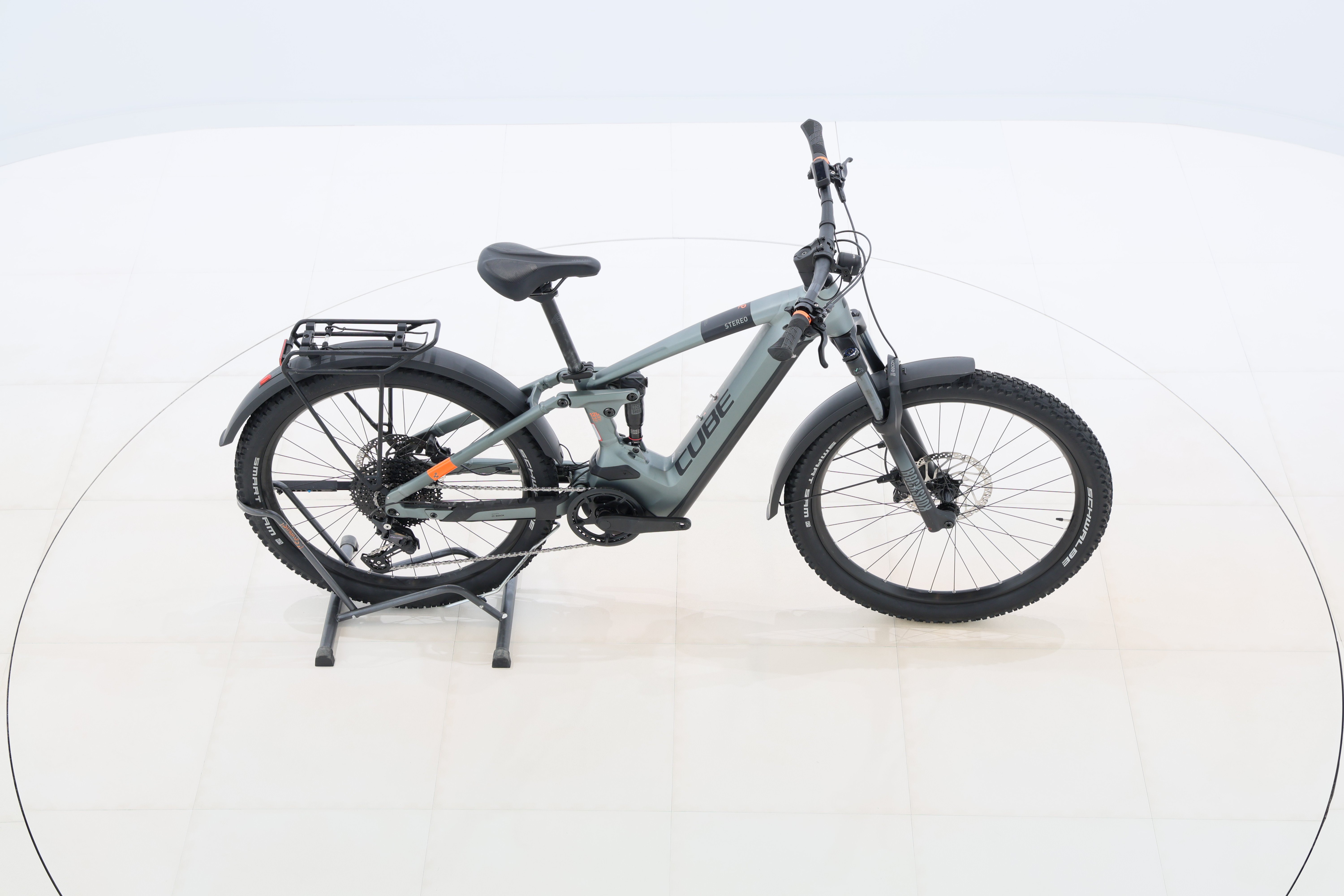 e0915232-c94d-4e50-b942-e7720eeabe33