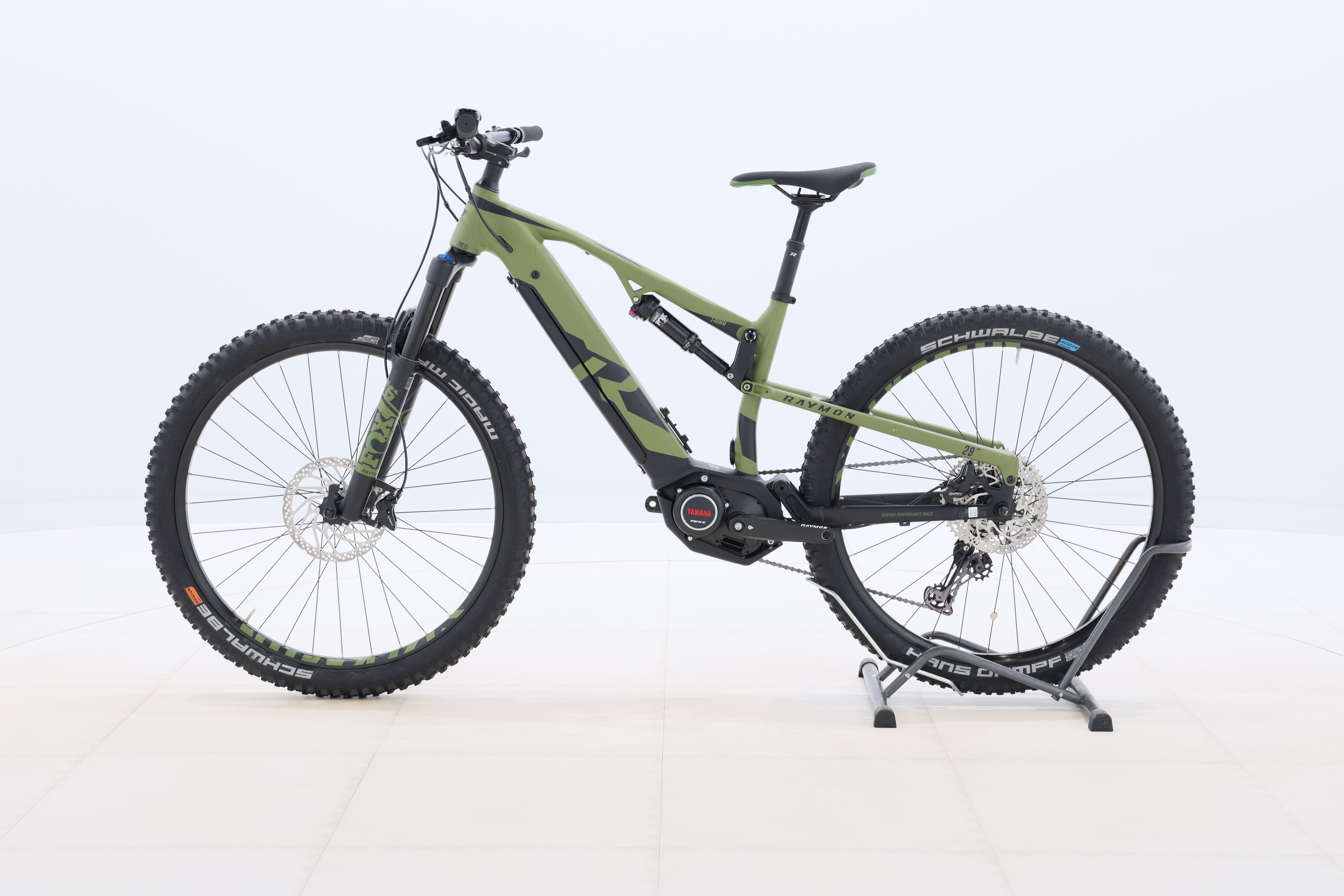 9ca96efb-c596-42b0-b1d0-e6db7bcb9628