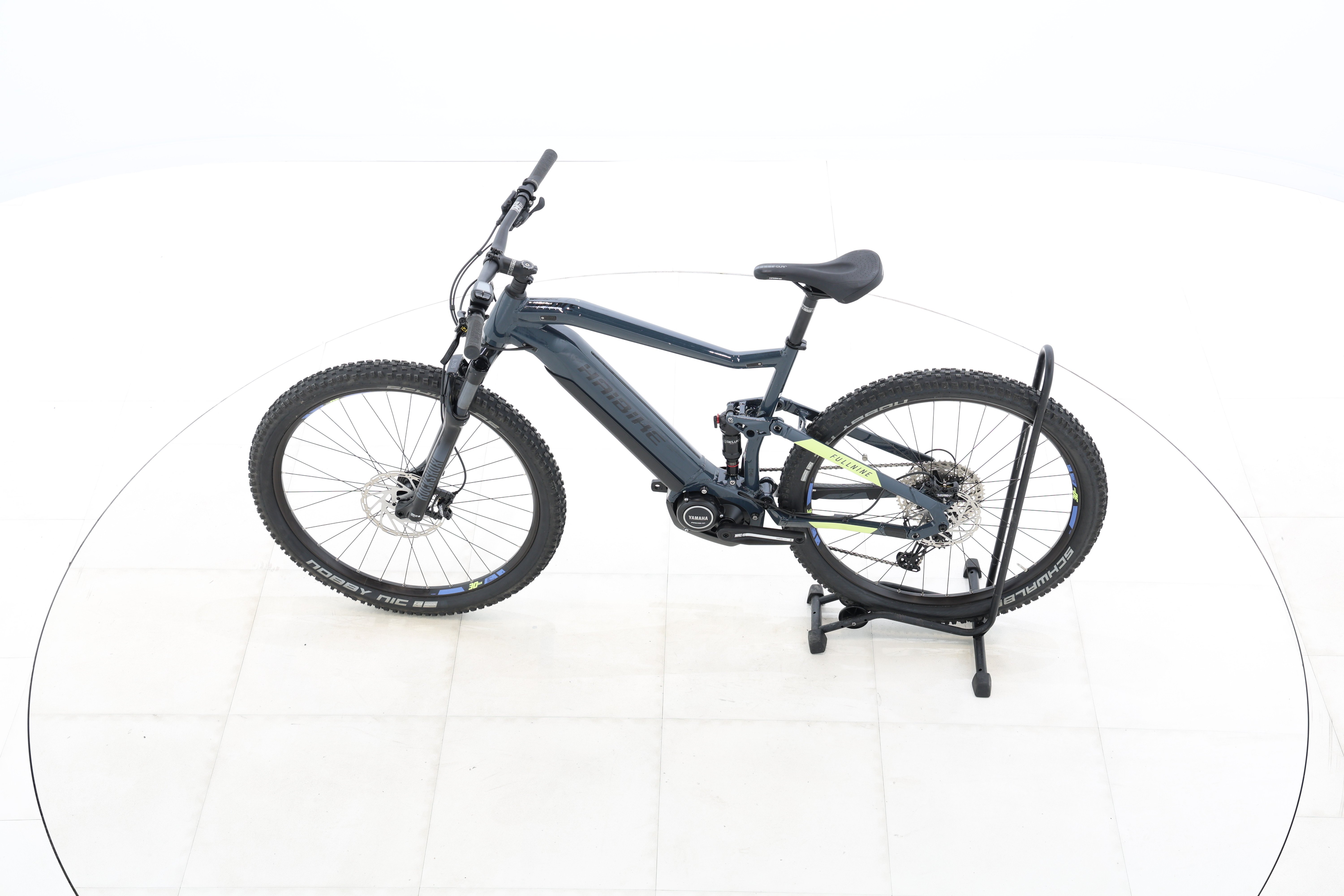 a25e734a-952b-4484-99fc-3049a44b32c2