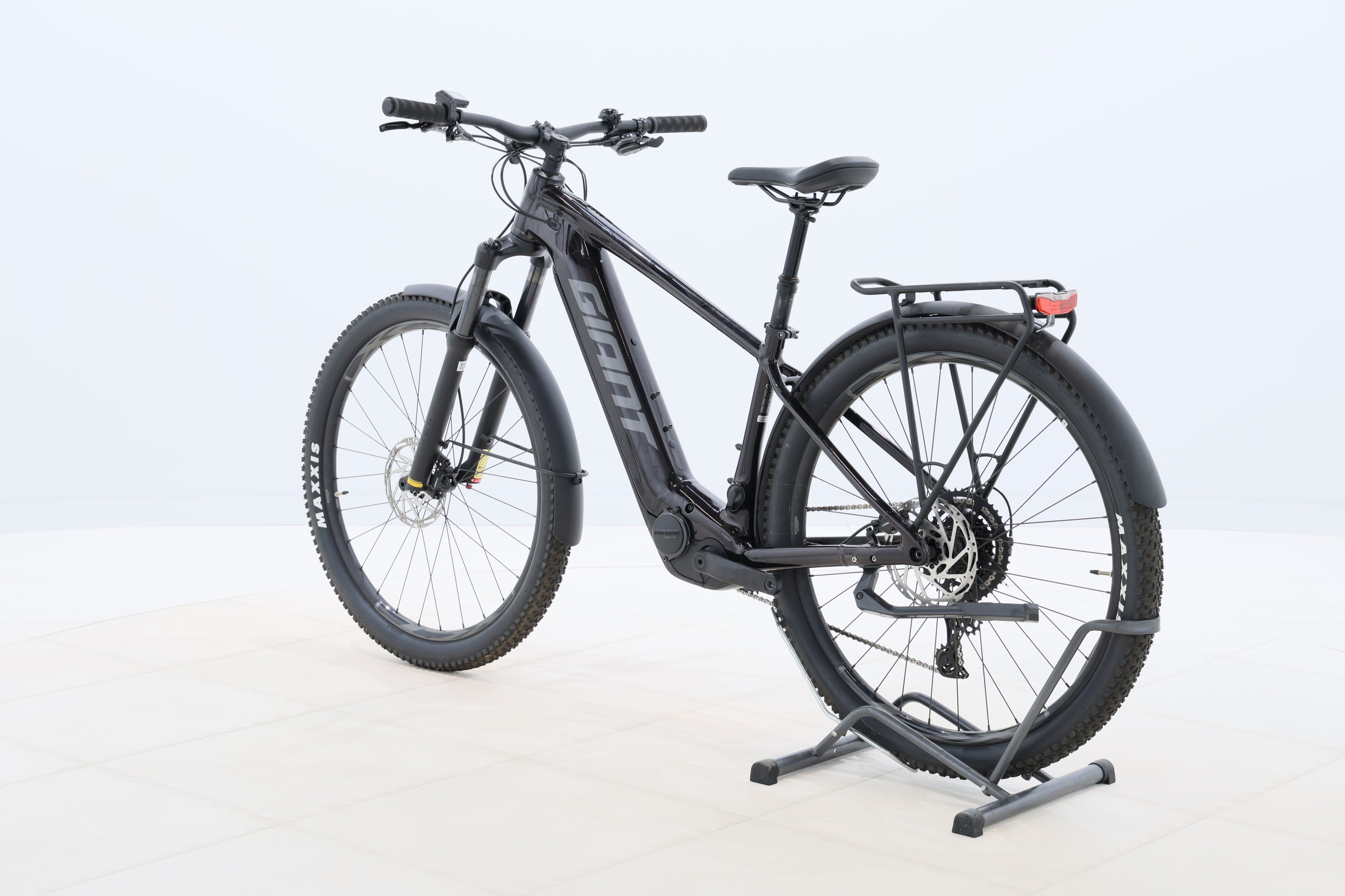 9c7f04a8-48c6-470e-be79-237503bdf353