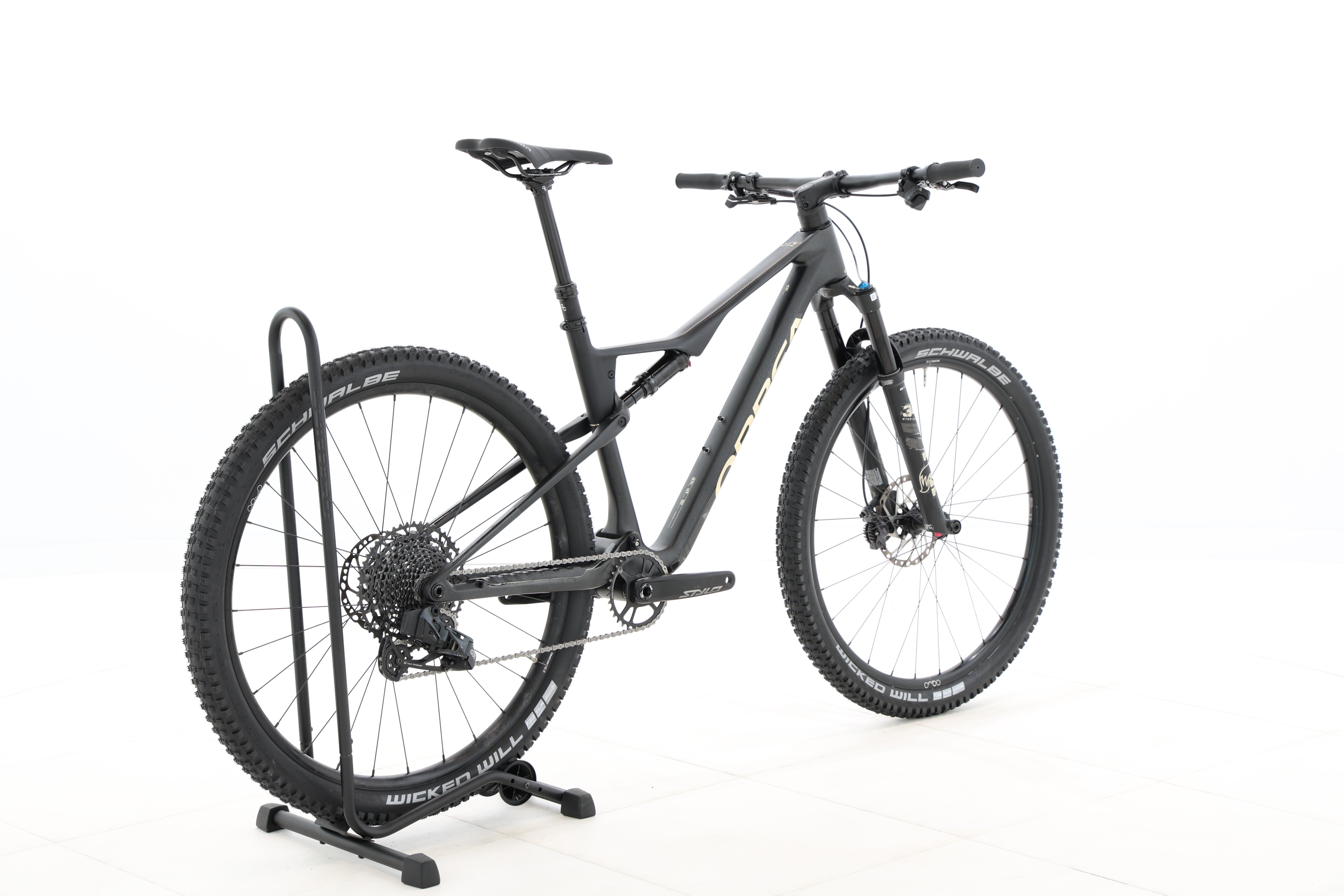 c38d129a-cf95-4bce-93ff-2c590e8a8207