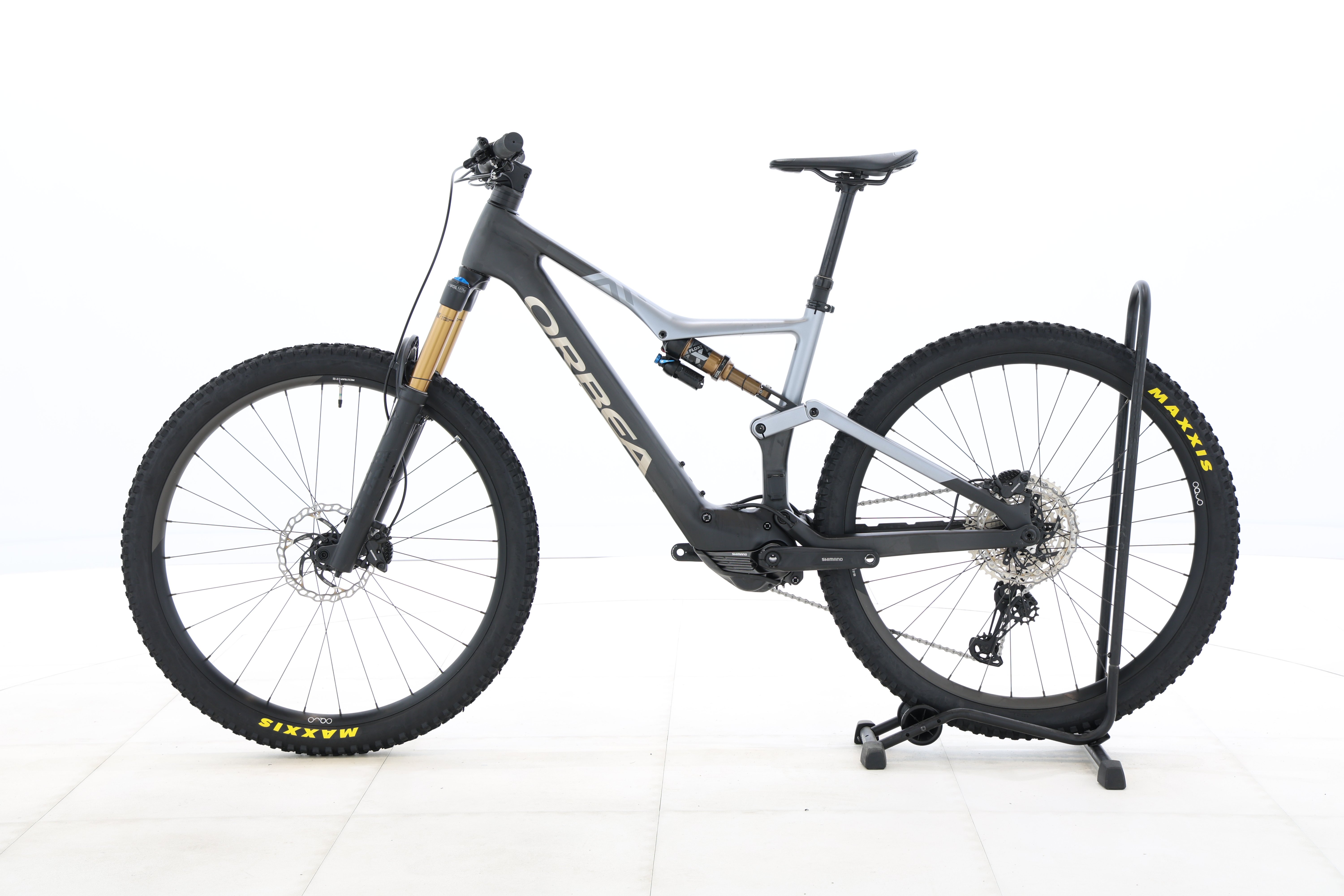 a7e2c649-1f3d-48b3-8a1f-921141ee0e4c