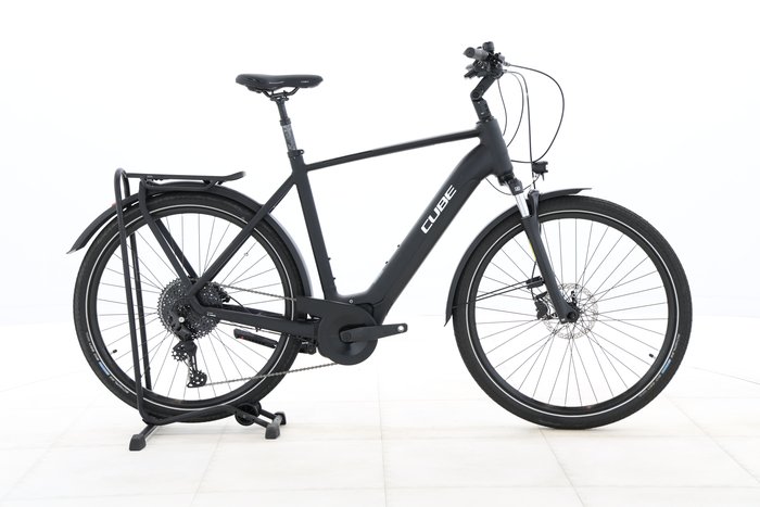 Cube Touring Hybrid Pro 625 2023