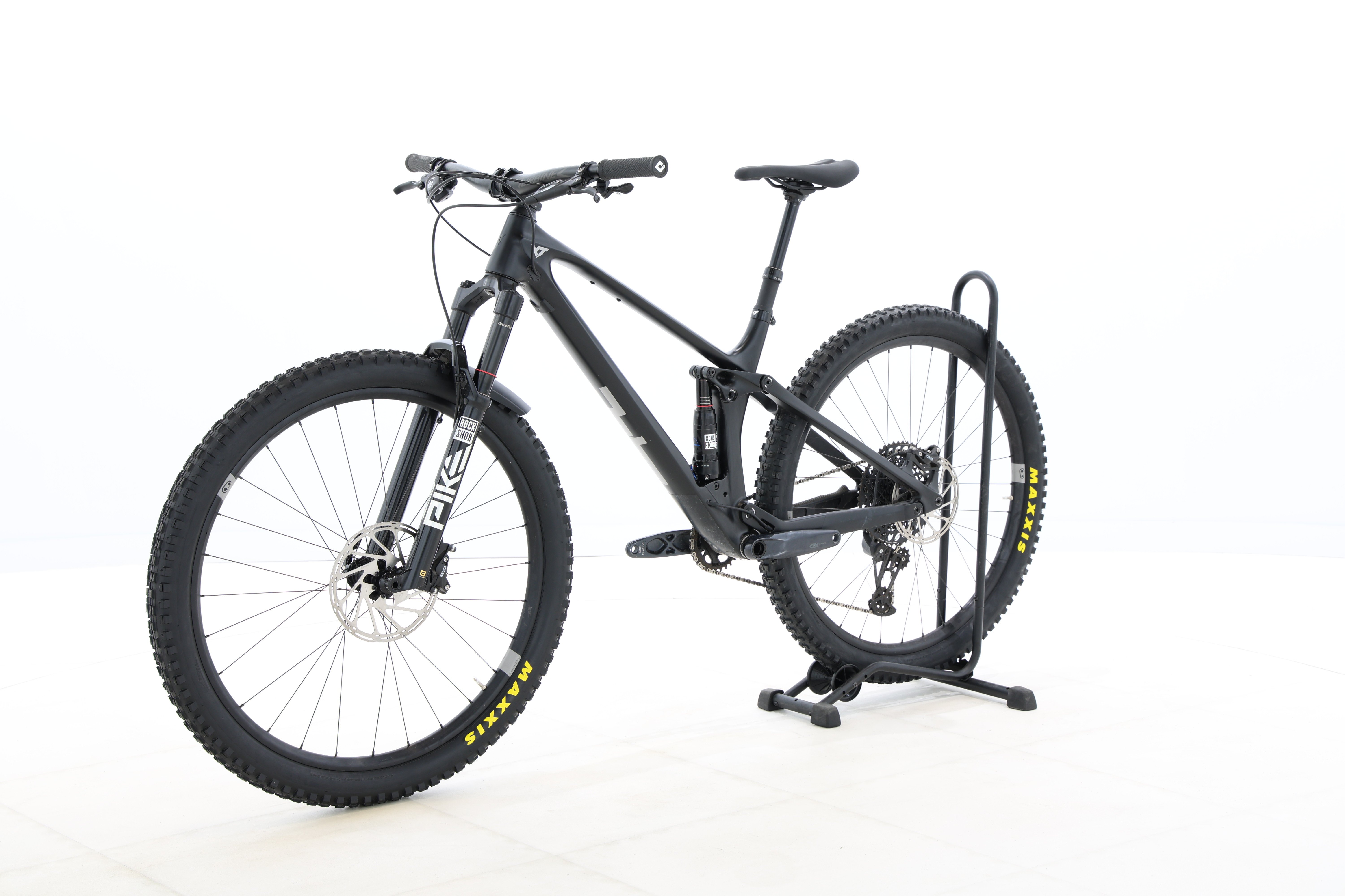 009b431a-ac7d-4052-a91c-6aa6b75958e3