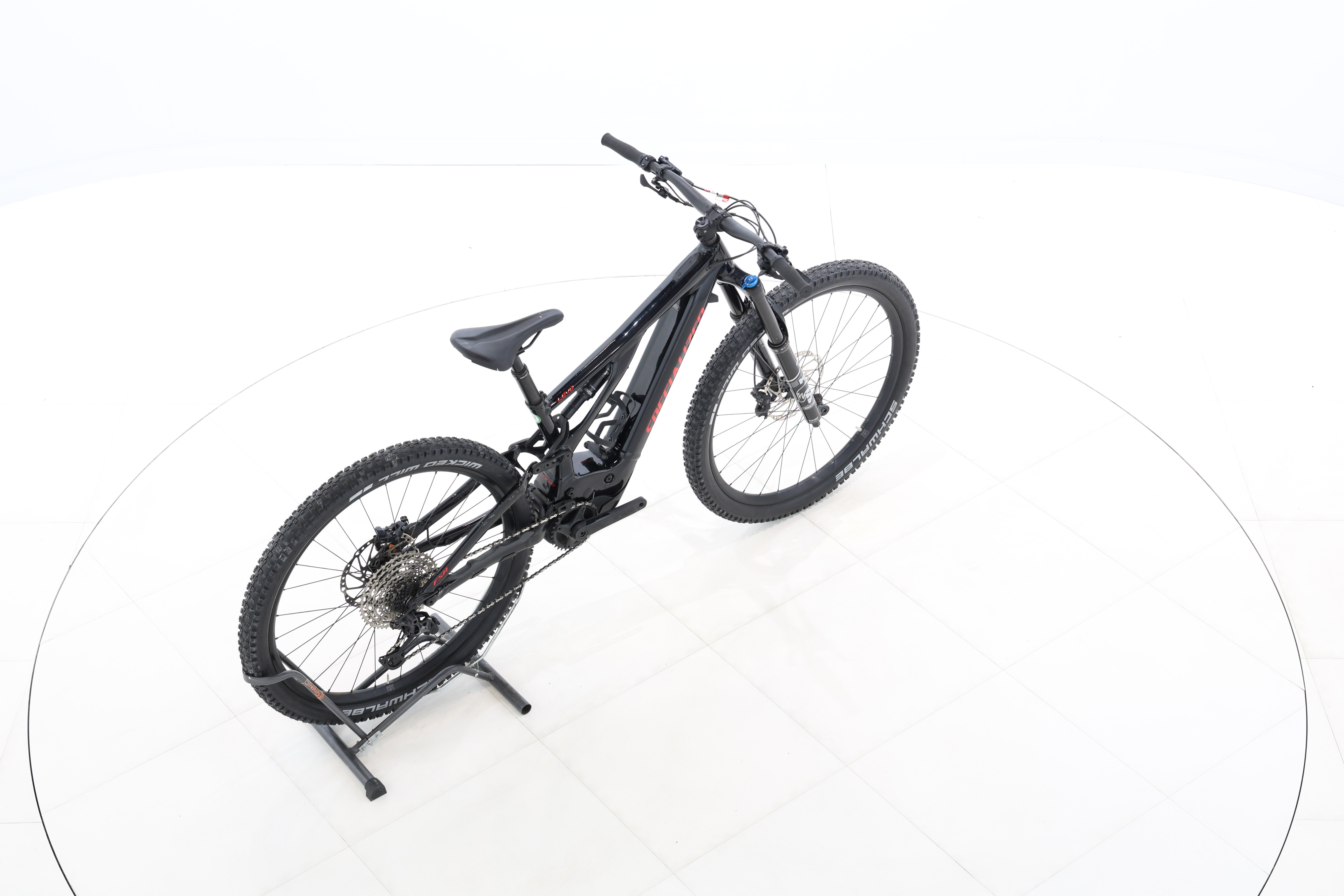 a960c26f-bf4d-429f-8289-6677d208f94e