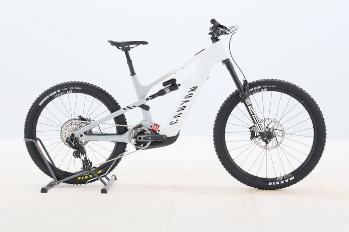 Canyon Strive:On CFR LTD 2023