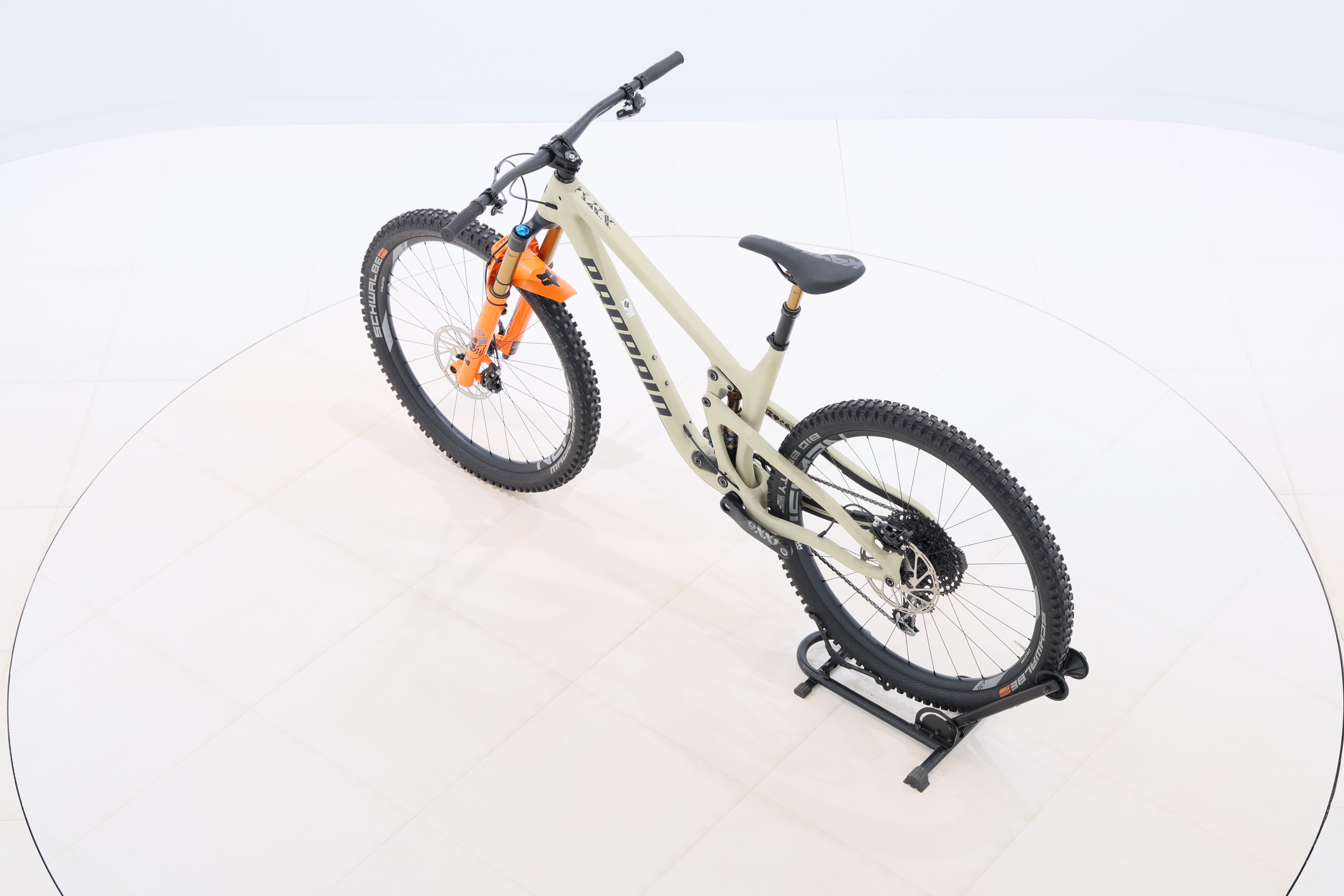 db357e7c-6c8a-4931-bd67-297ab9bbb271