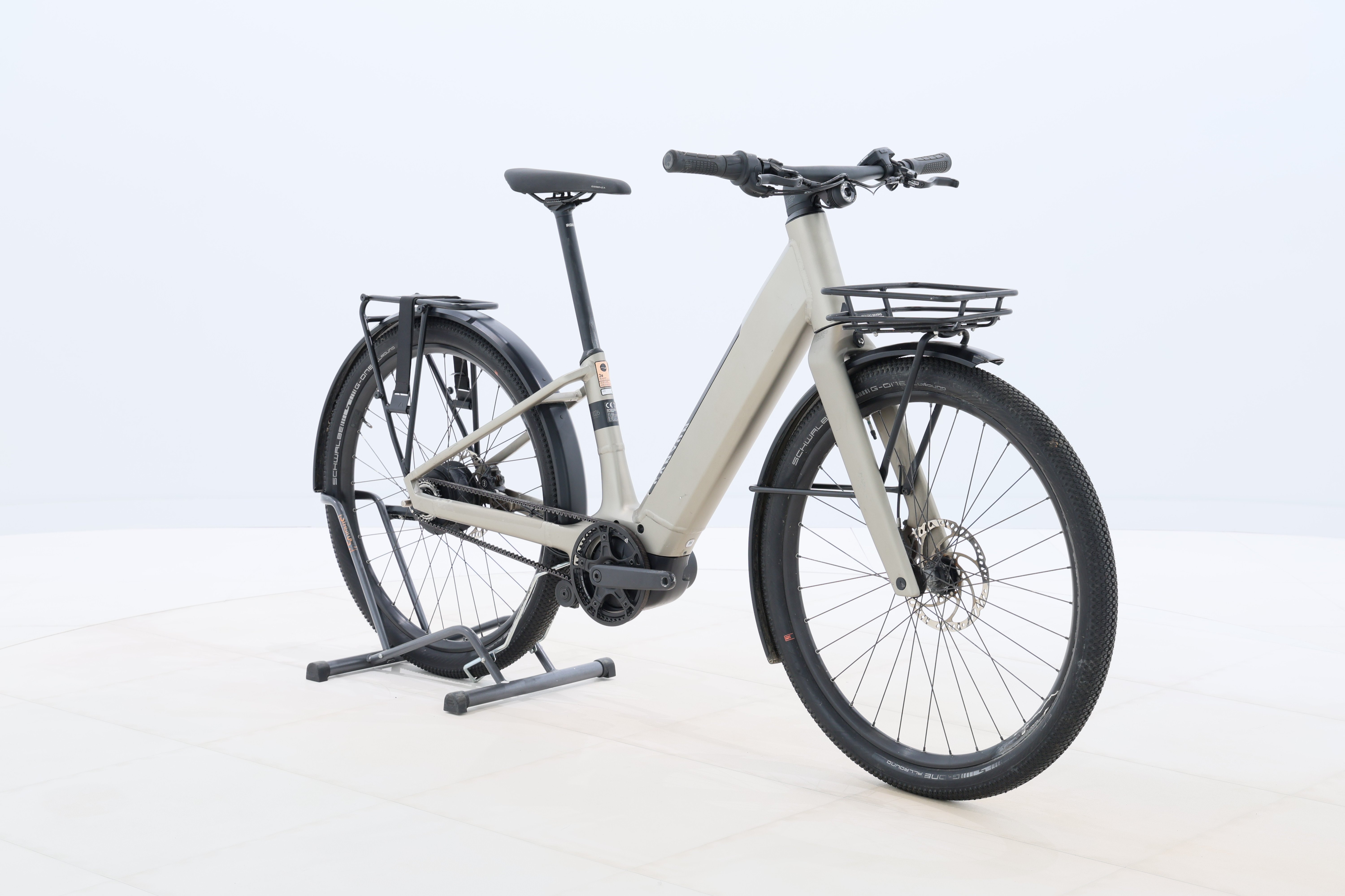 dcdc09e8-debf-4e4a-80d4-d79c63b66277