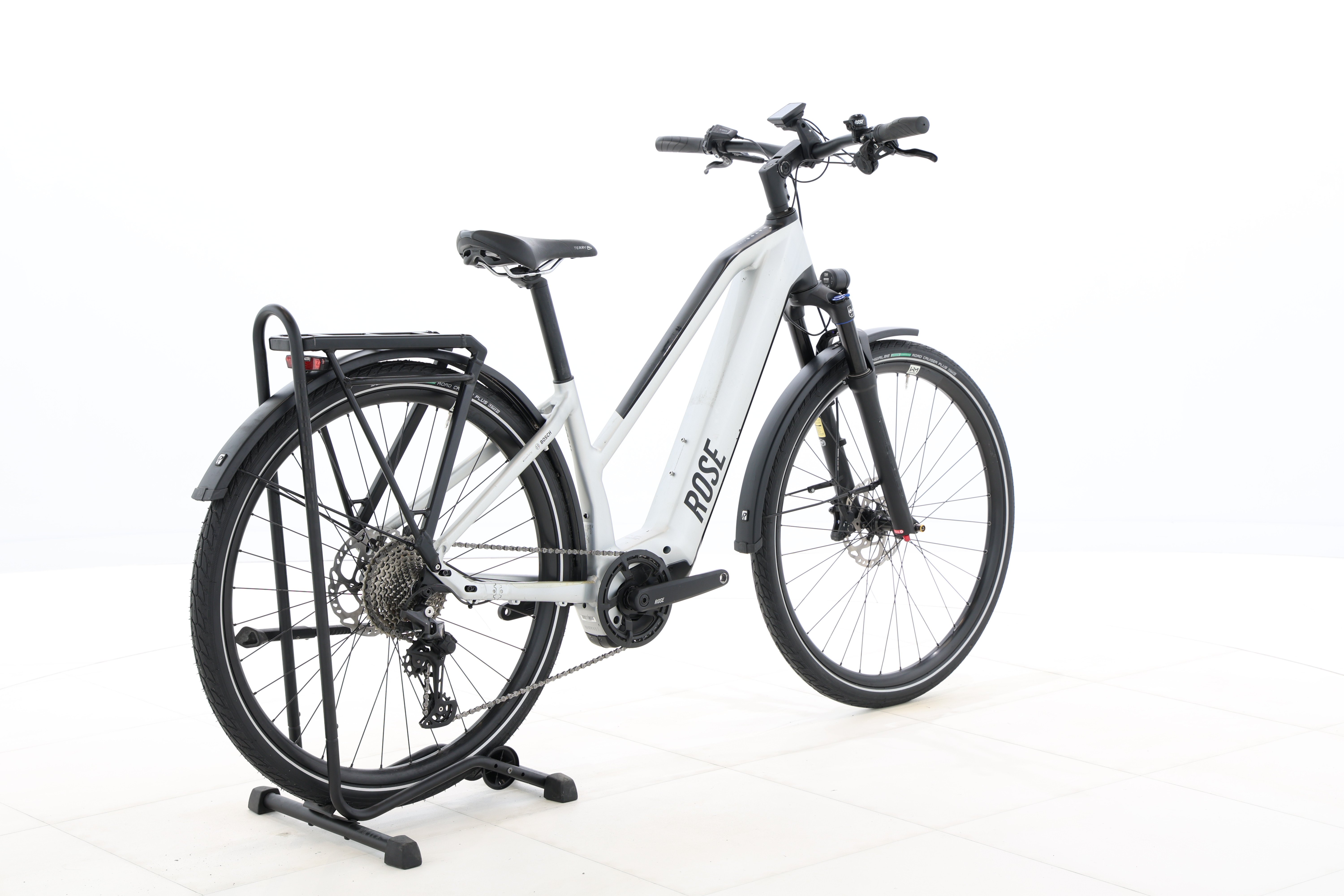 e6674589-98b0-415d-8ace-e10e56c81b9b