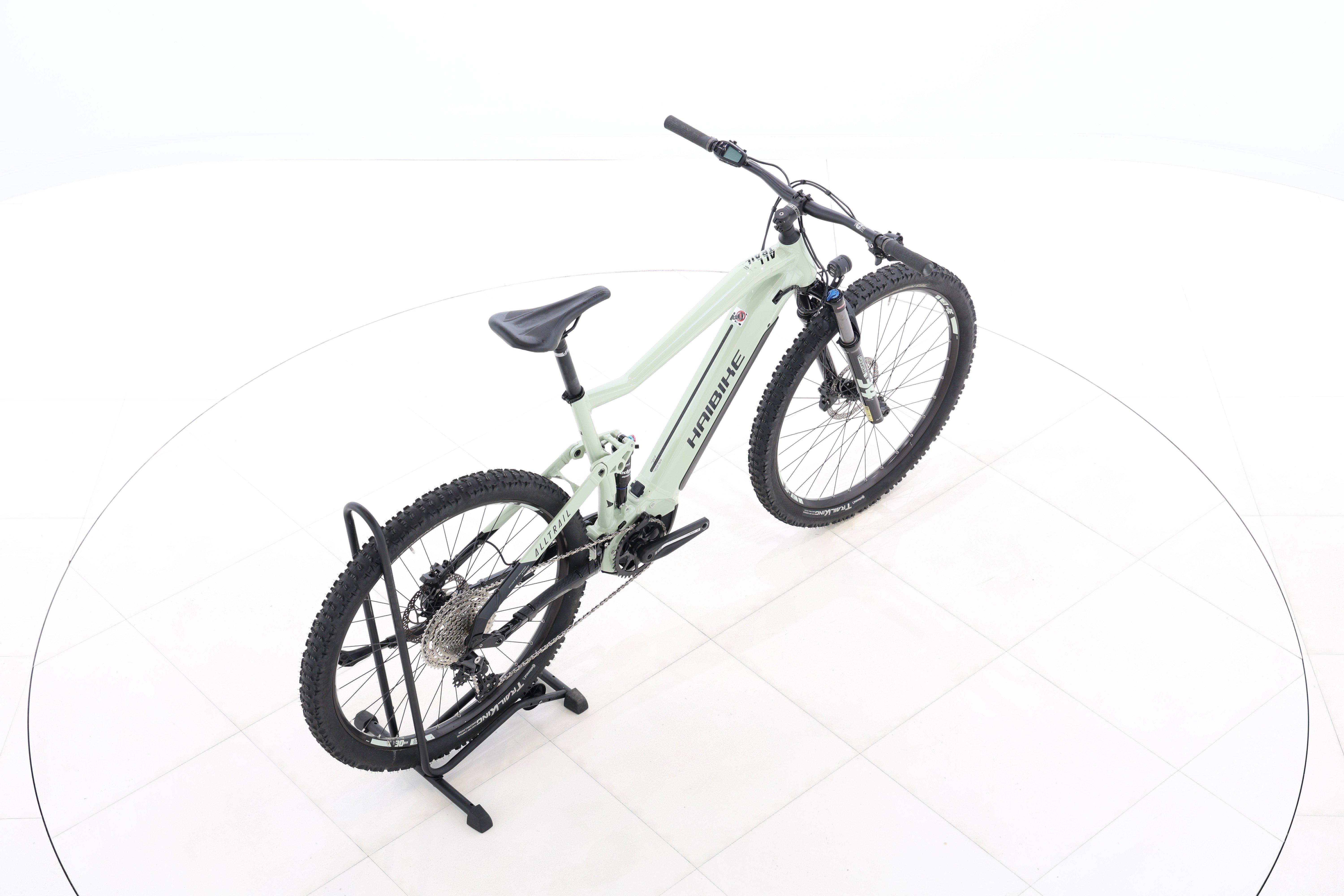 32b202d9-e005-4493-bcd7-b3713ba6a92f