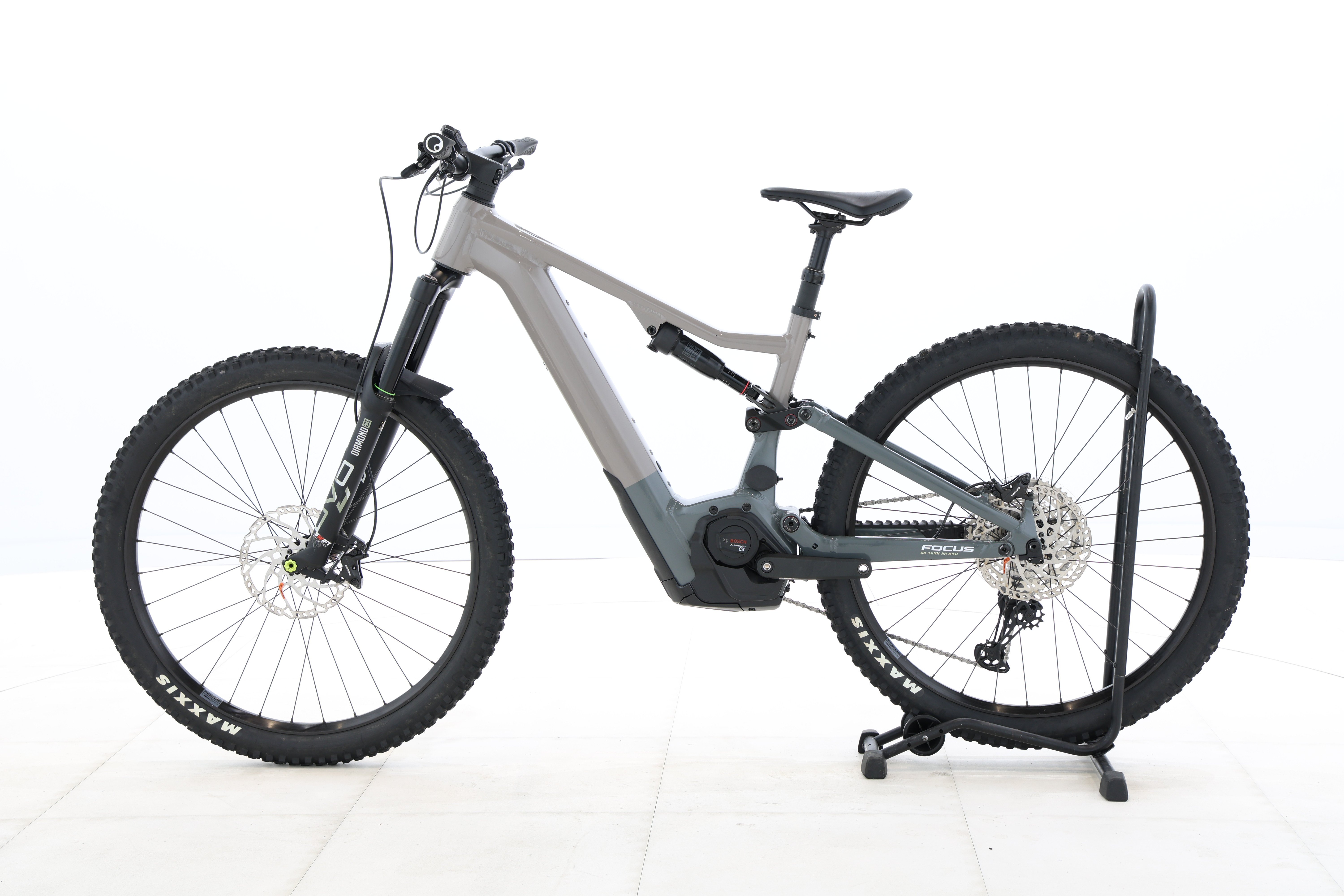 9a712780-b6a8-4b8f-a067-adbb9adf8f22