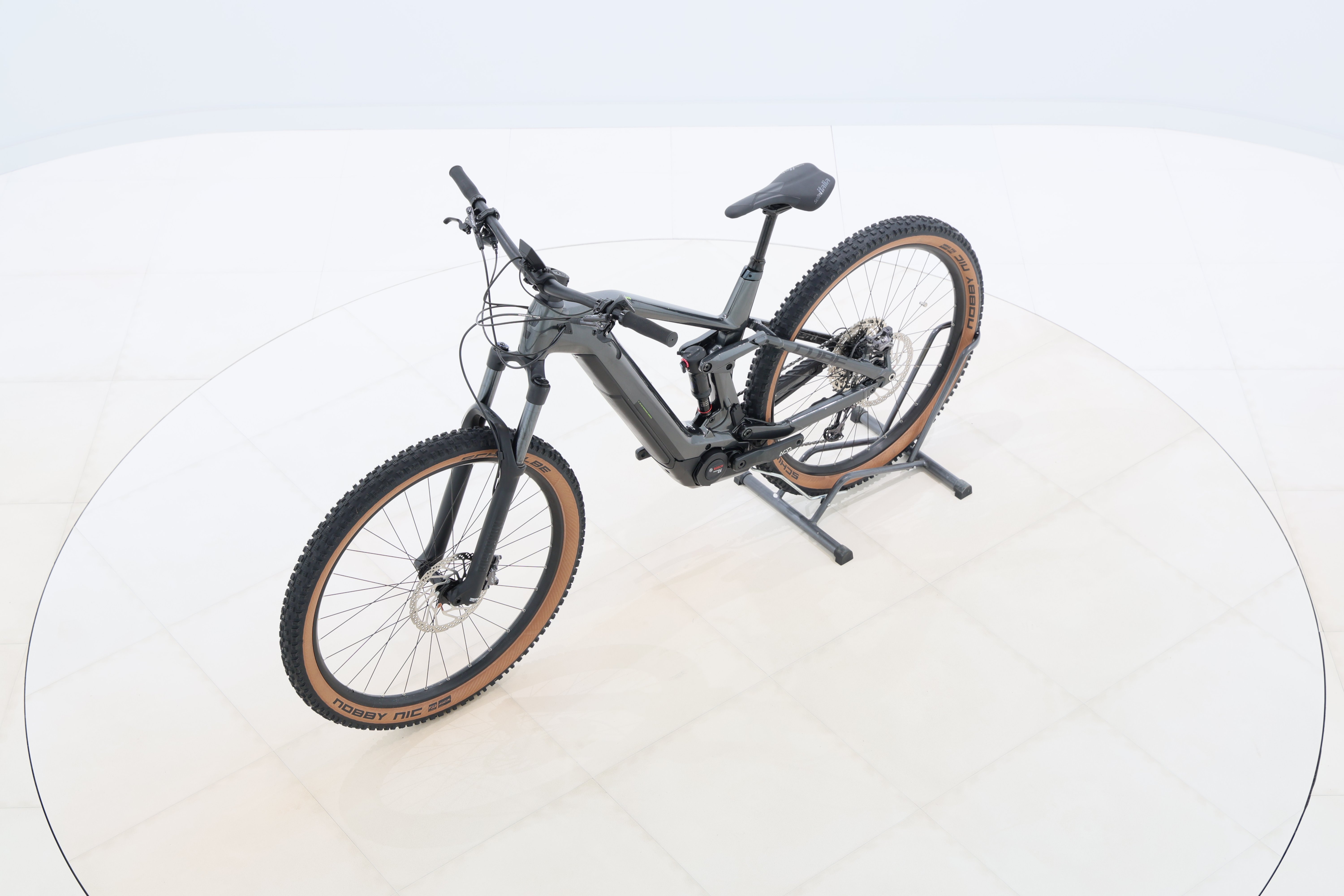 aa5ffd78-2a9f-40ee-a643-66190057630b