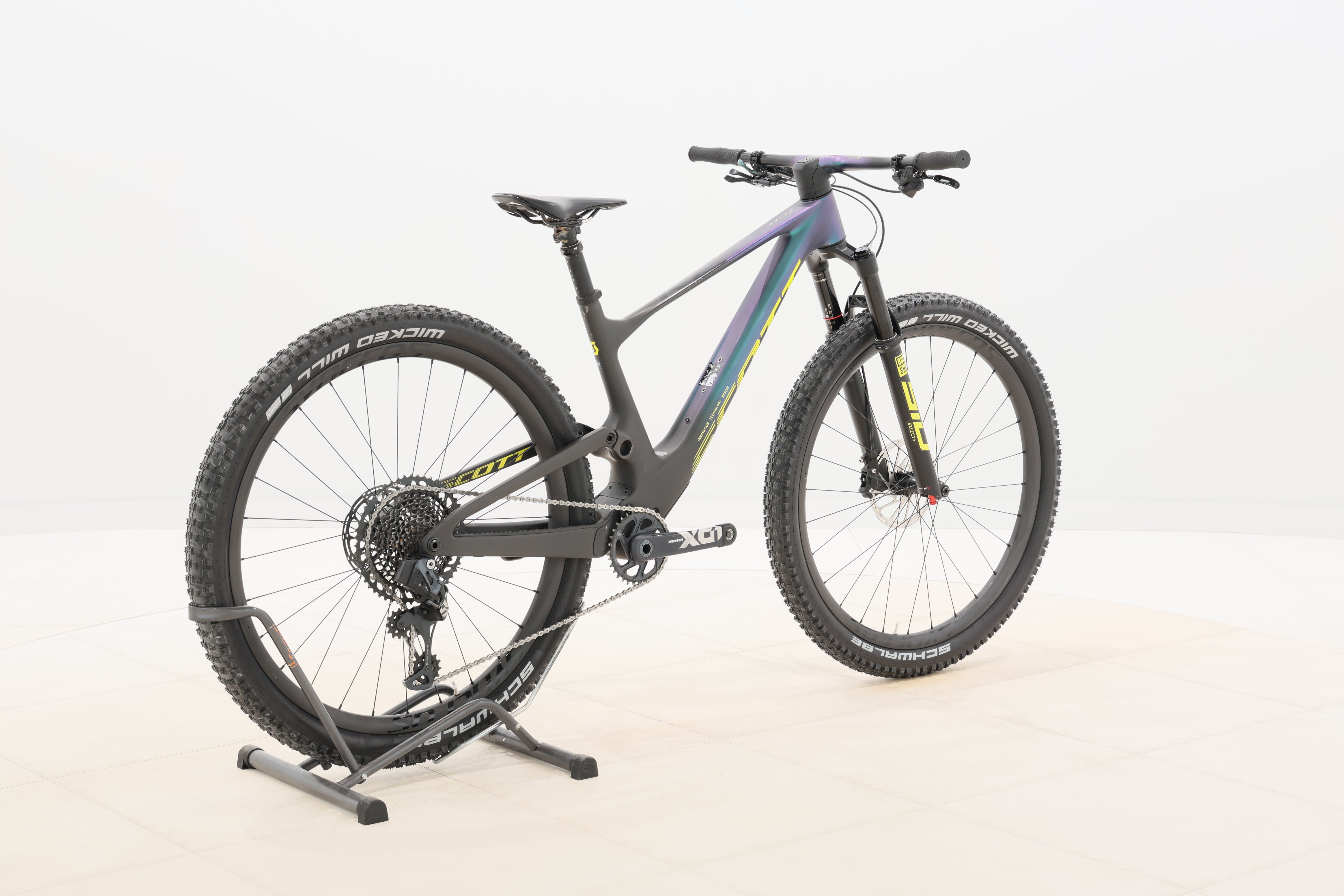 a93f0f17-5b50-4455-8cd2-6bb615c00b18