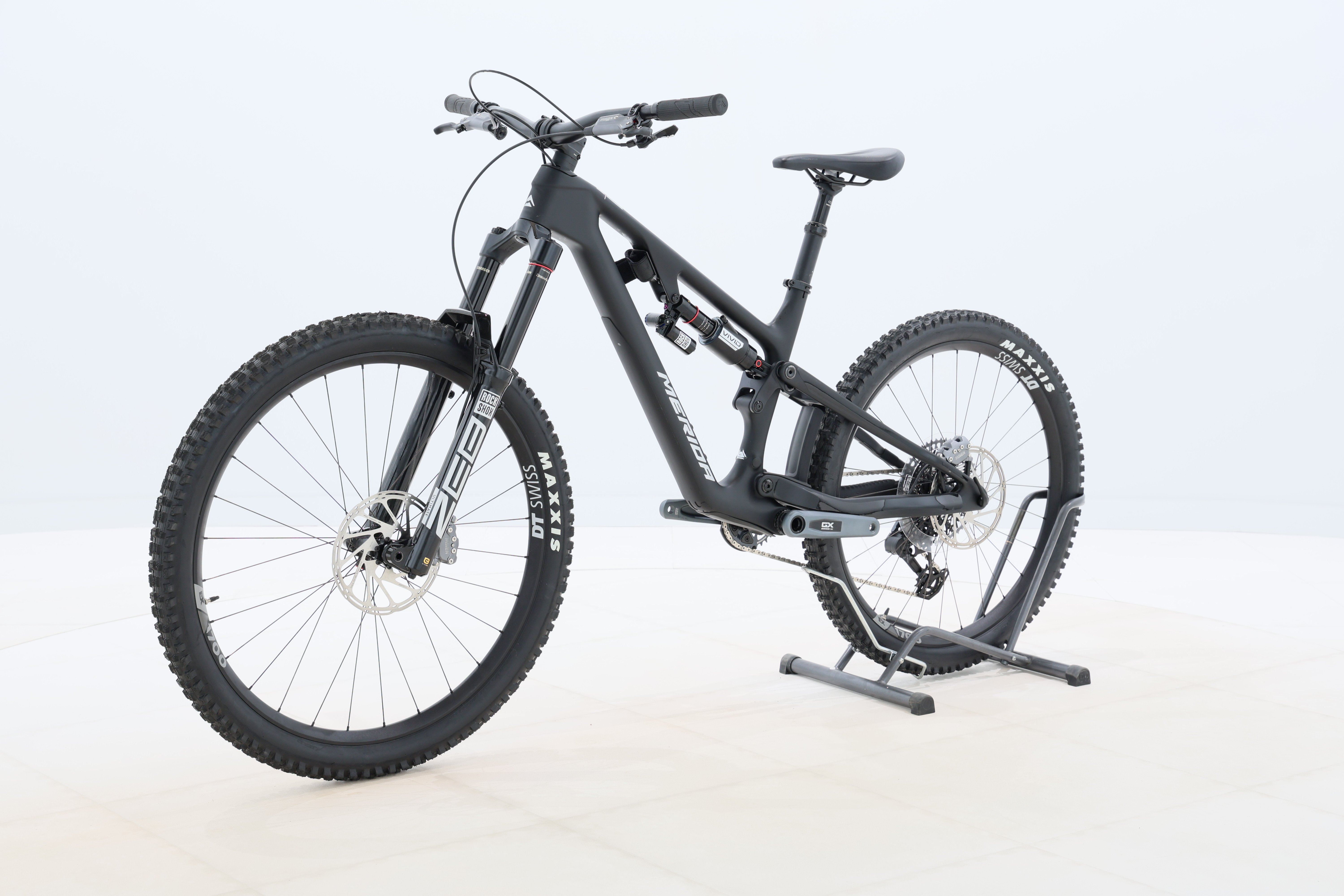 6eb6f4e5-6937-47ac-86ae-87bf5d0469de