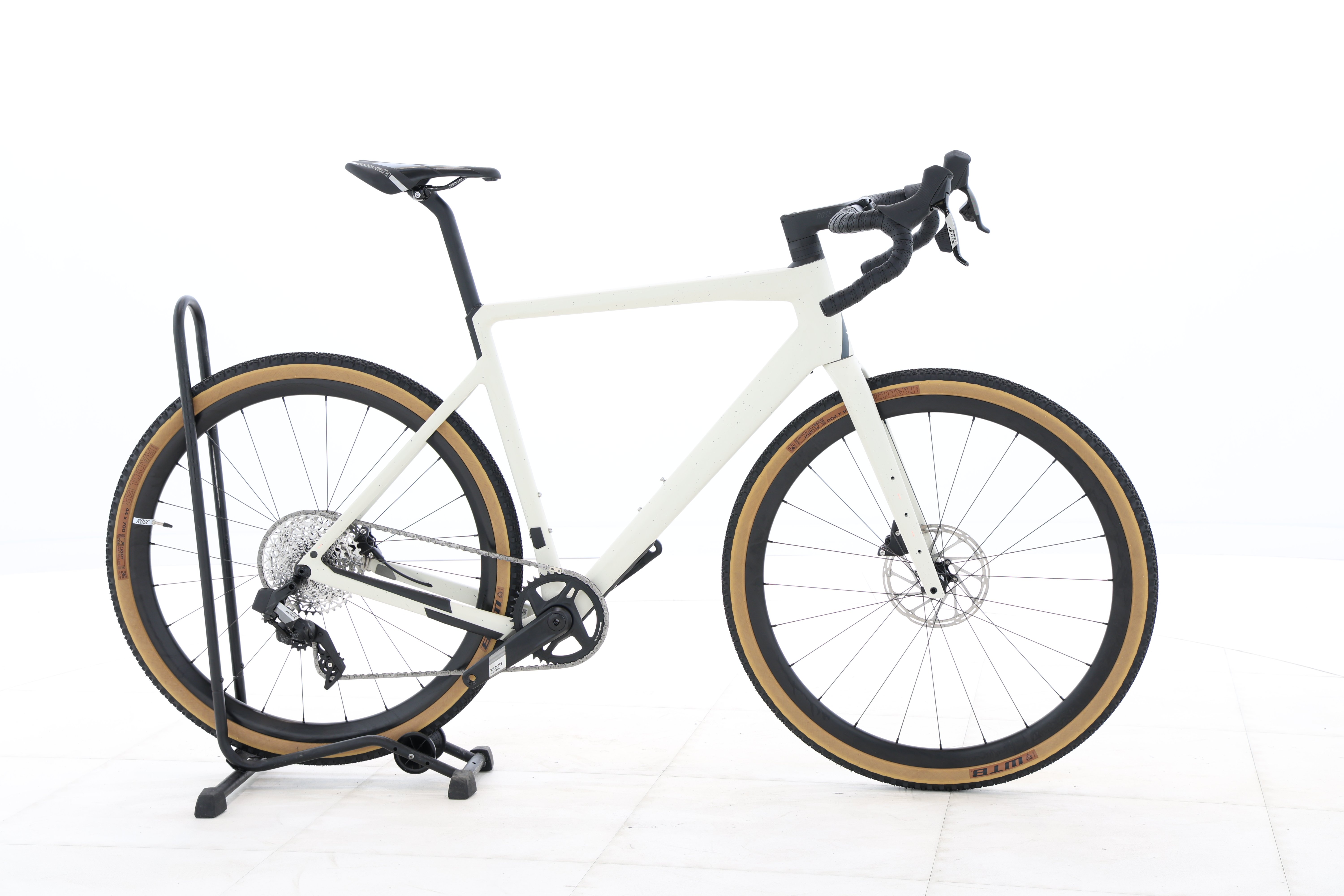 6479b4b4-6d81-4d9a-9e78-d6d61382e934