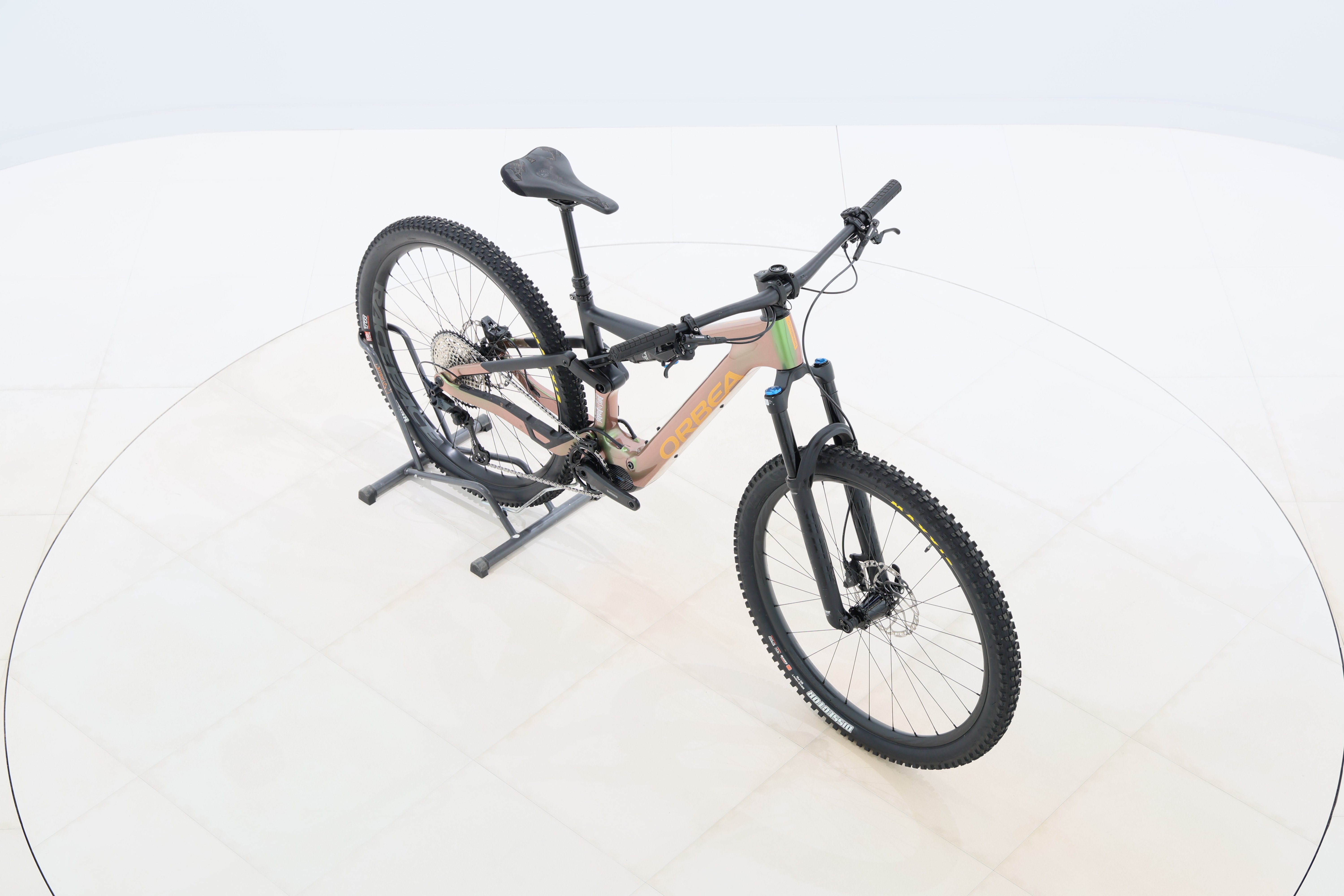 b11b7d04-73f1-457d-a88c-9c94383d6c66