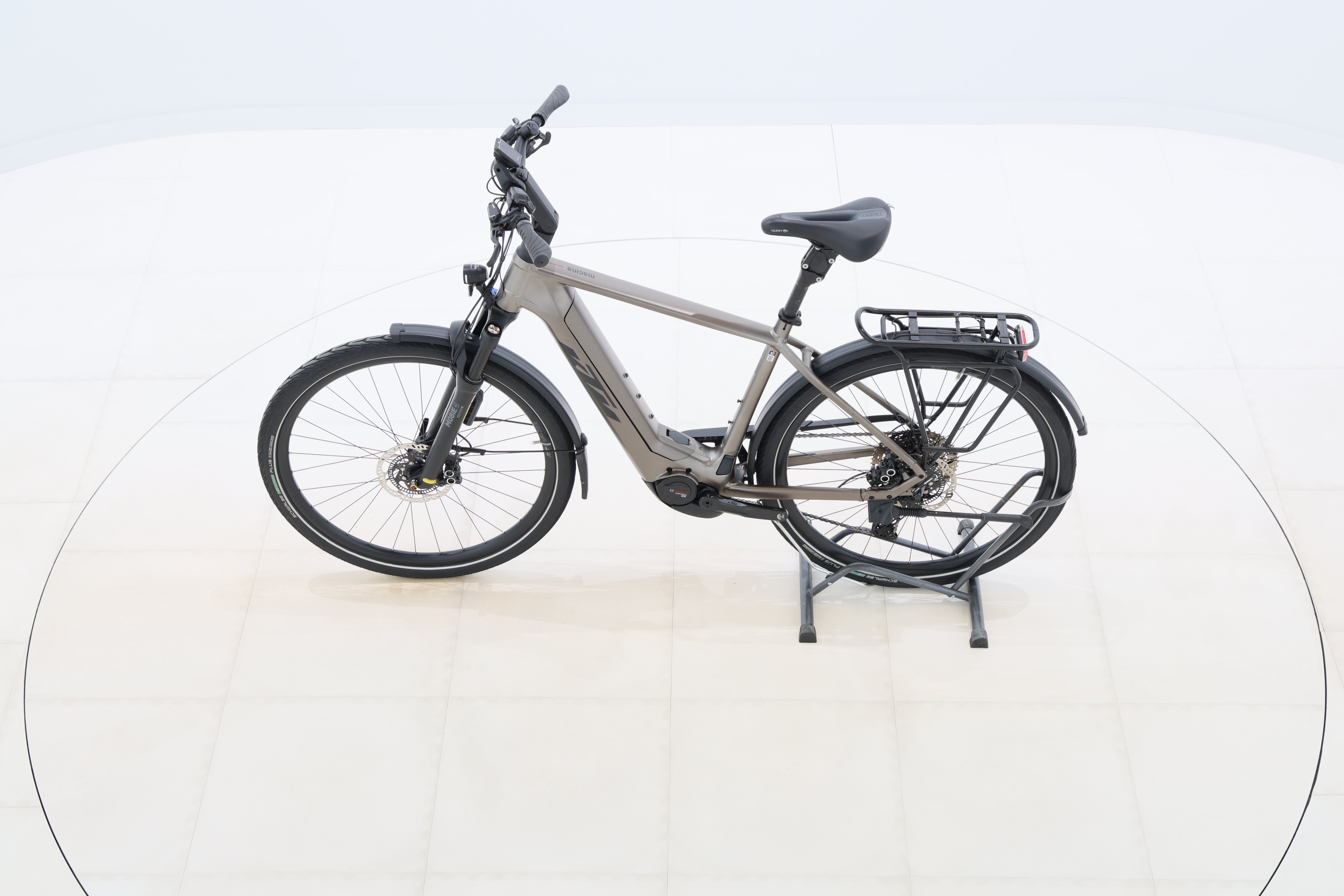 d06f5387-2d01-48c3-a692-42cc3fcf3a7e