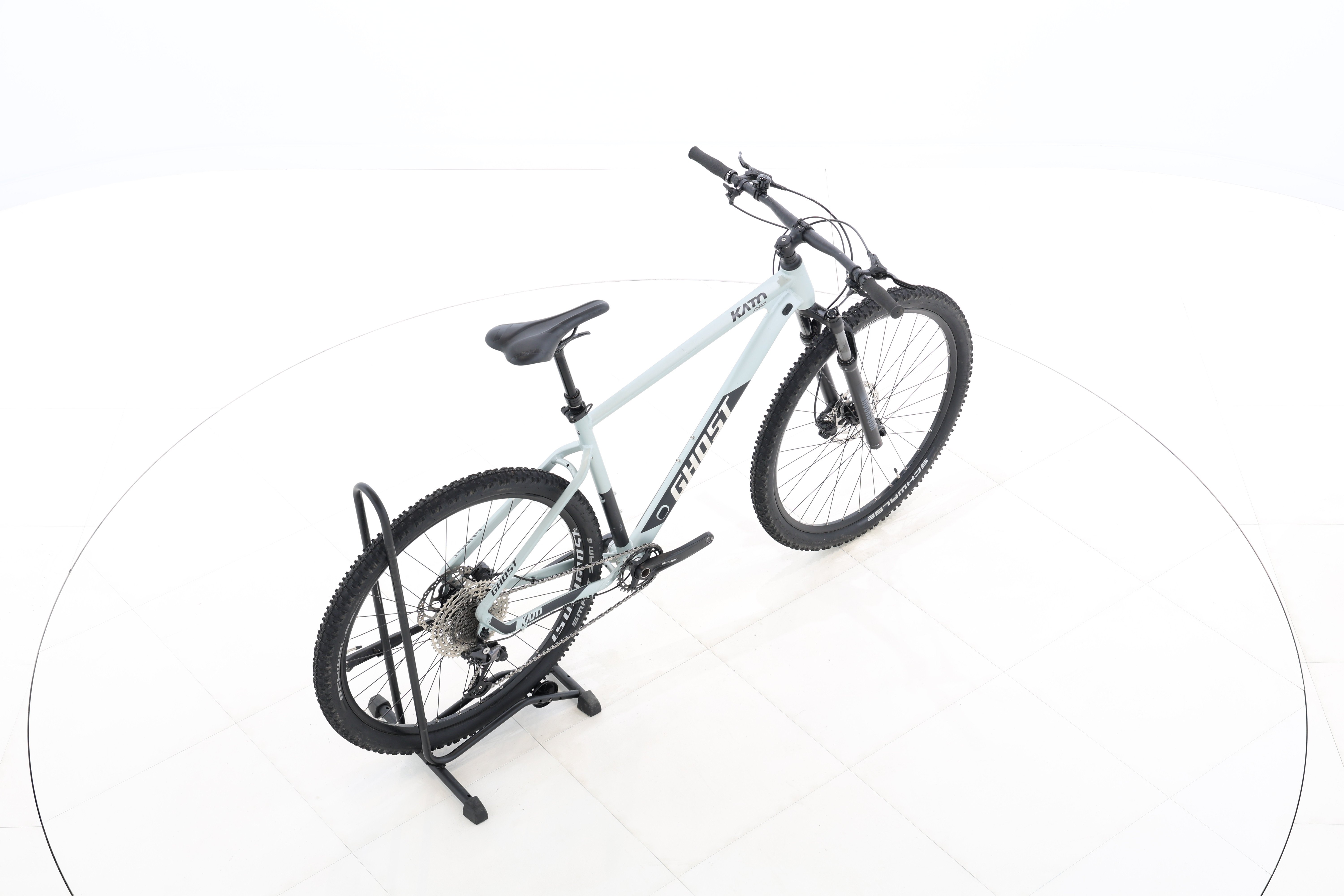 6c16645e-db59-4c47-8f9a-f1dd9d21655b