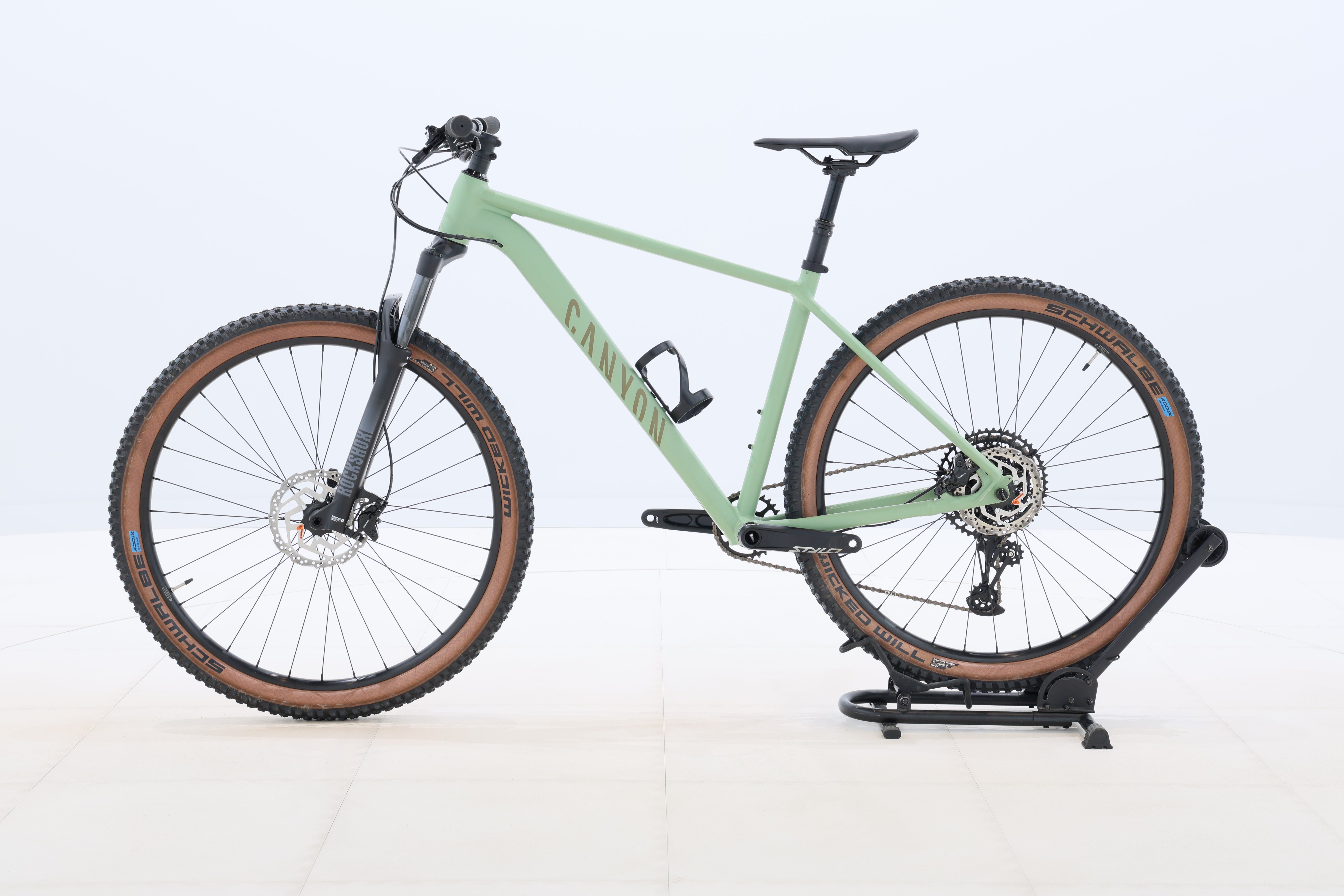 c52f41e8-296c-456e-93b8-d329c17aa8ac