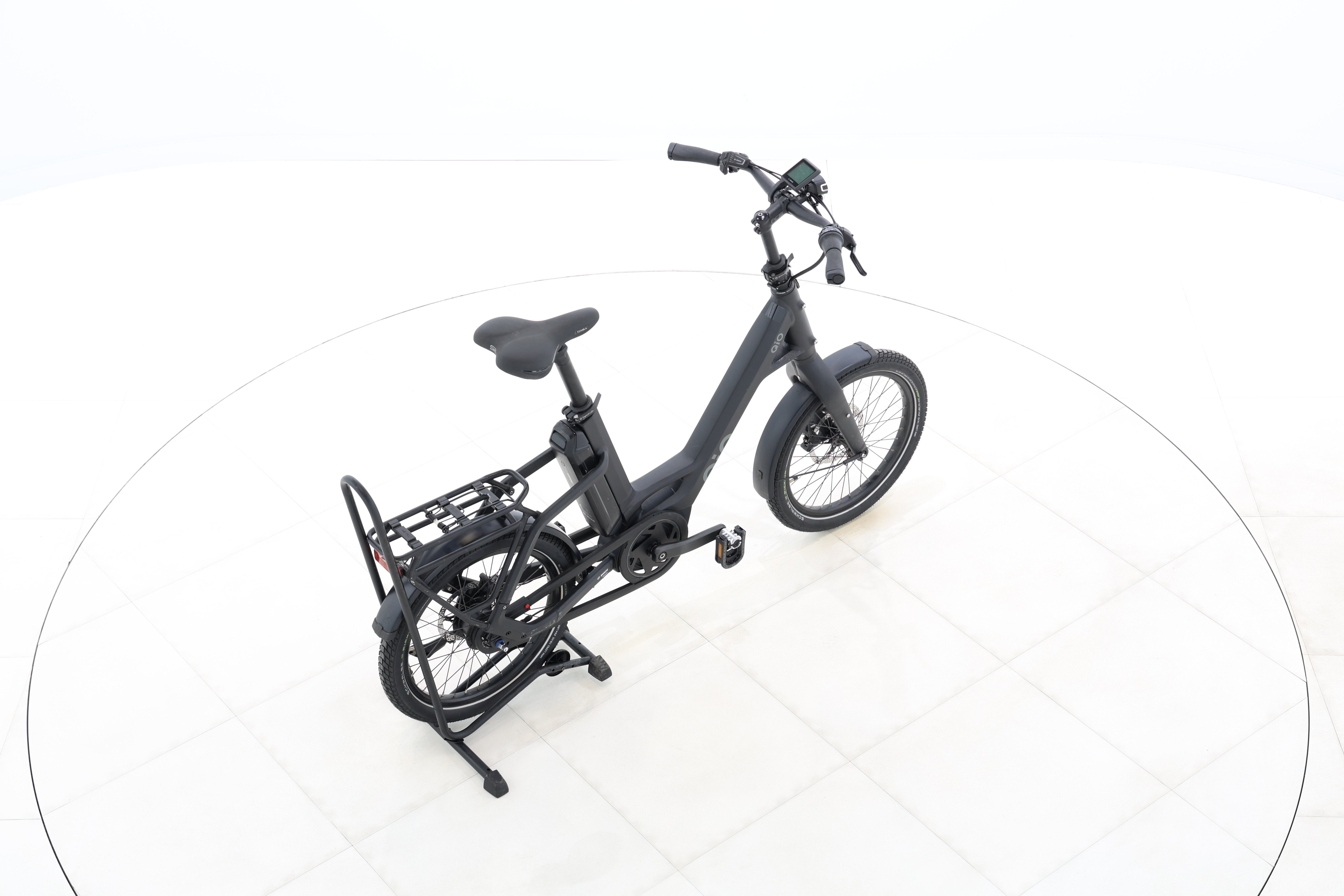 c58b327d-2dd5-45cb-8c33-e98e352f177b