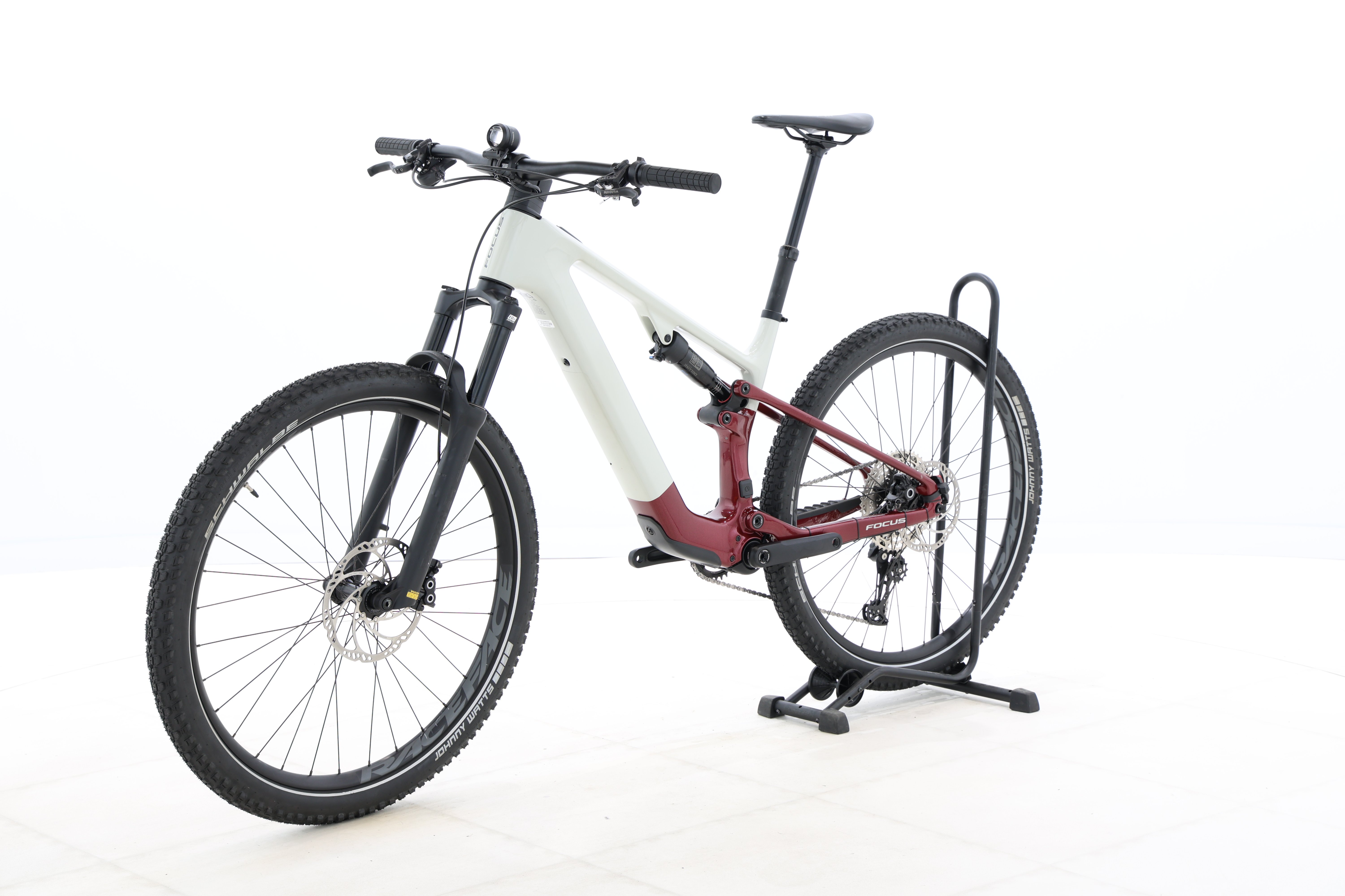 e2a2bb13-2d5e-4abc-9ba1-ef69a8eae2bd