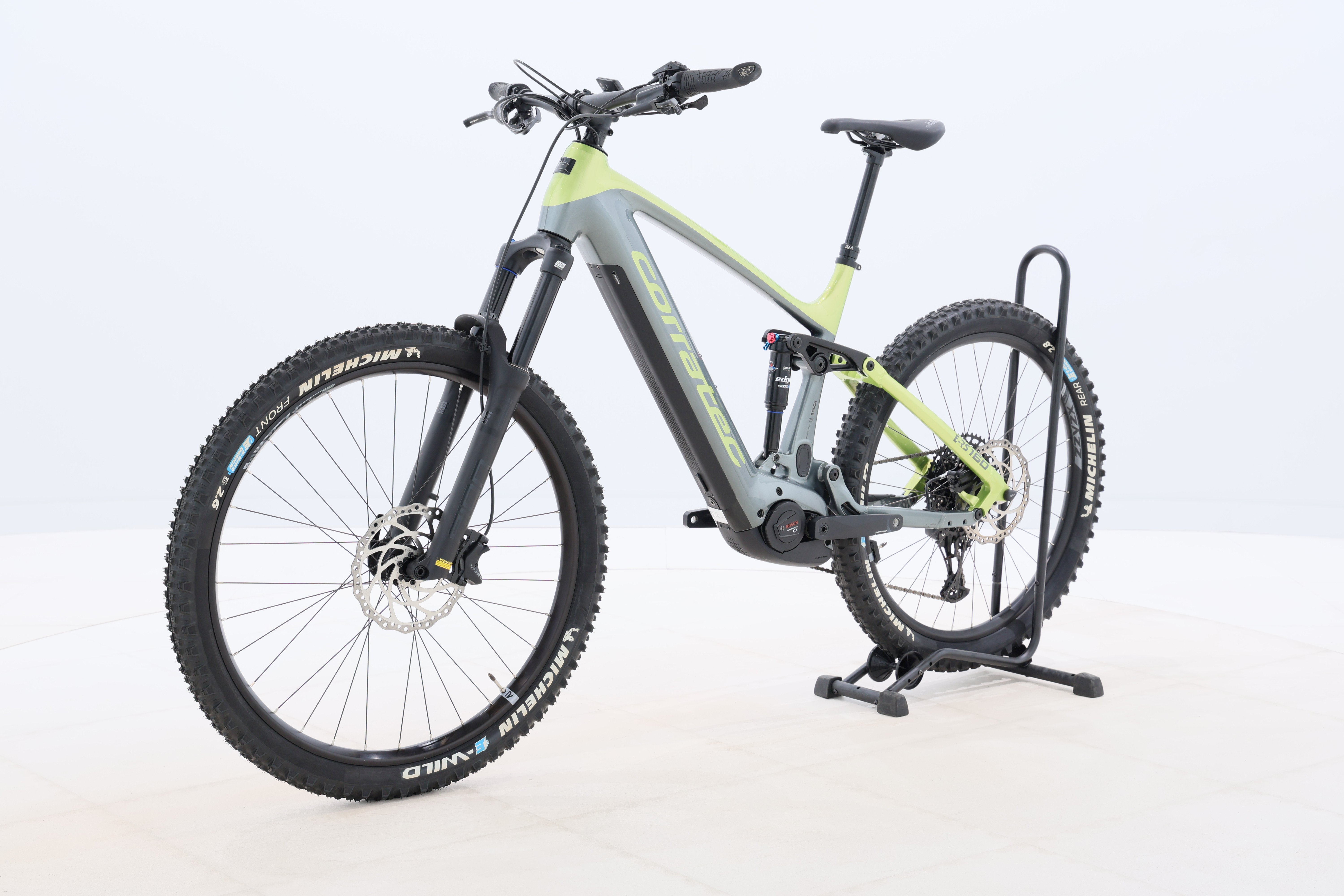 fab7e995-4e9d-4140-9d16-e87d747e85c9