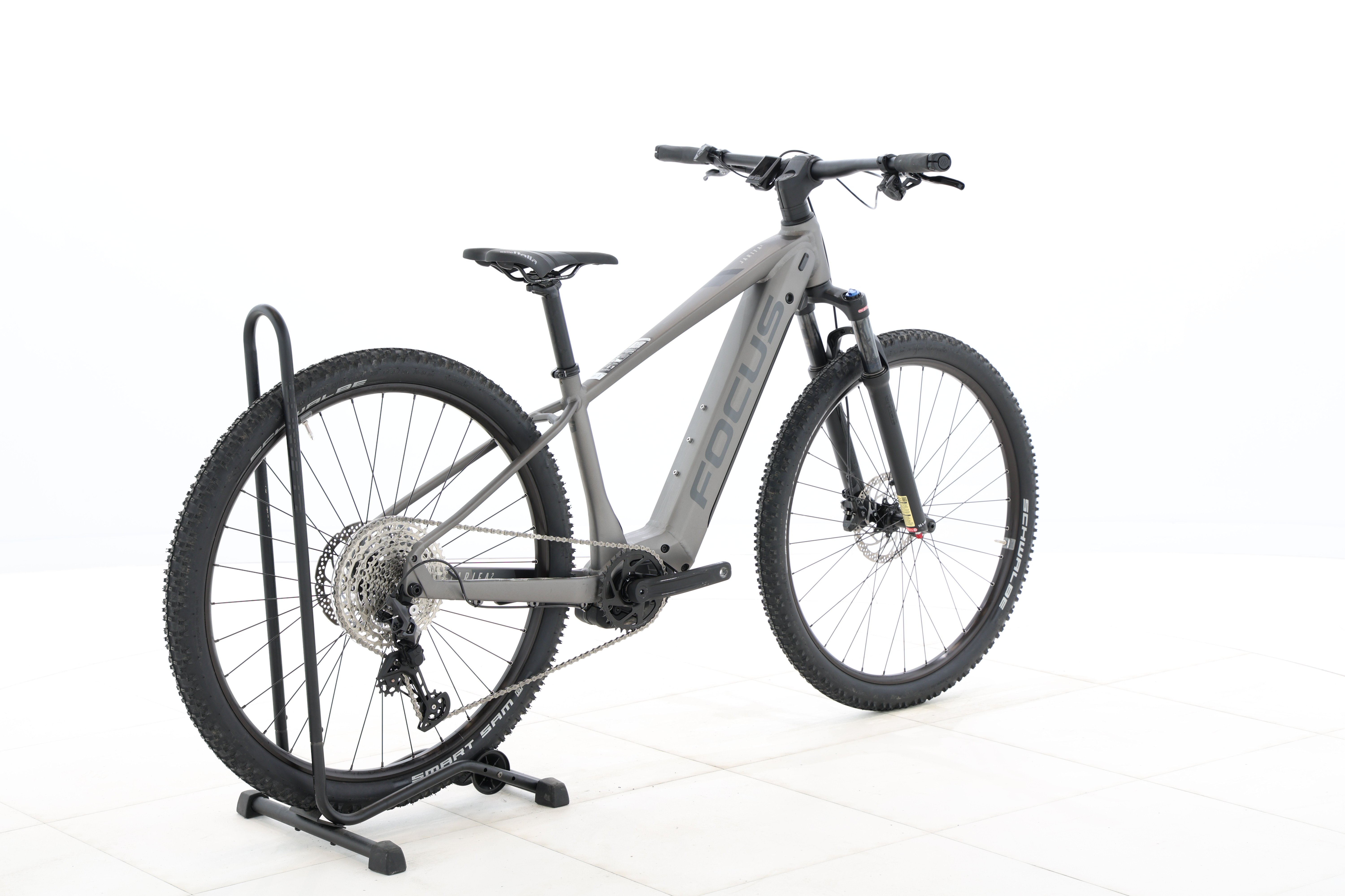 3ec01bf8-596a-4e19-82df-1cfb8651c7ff