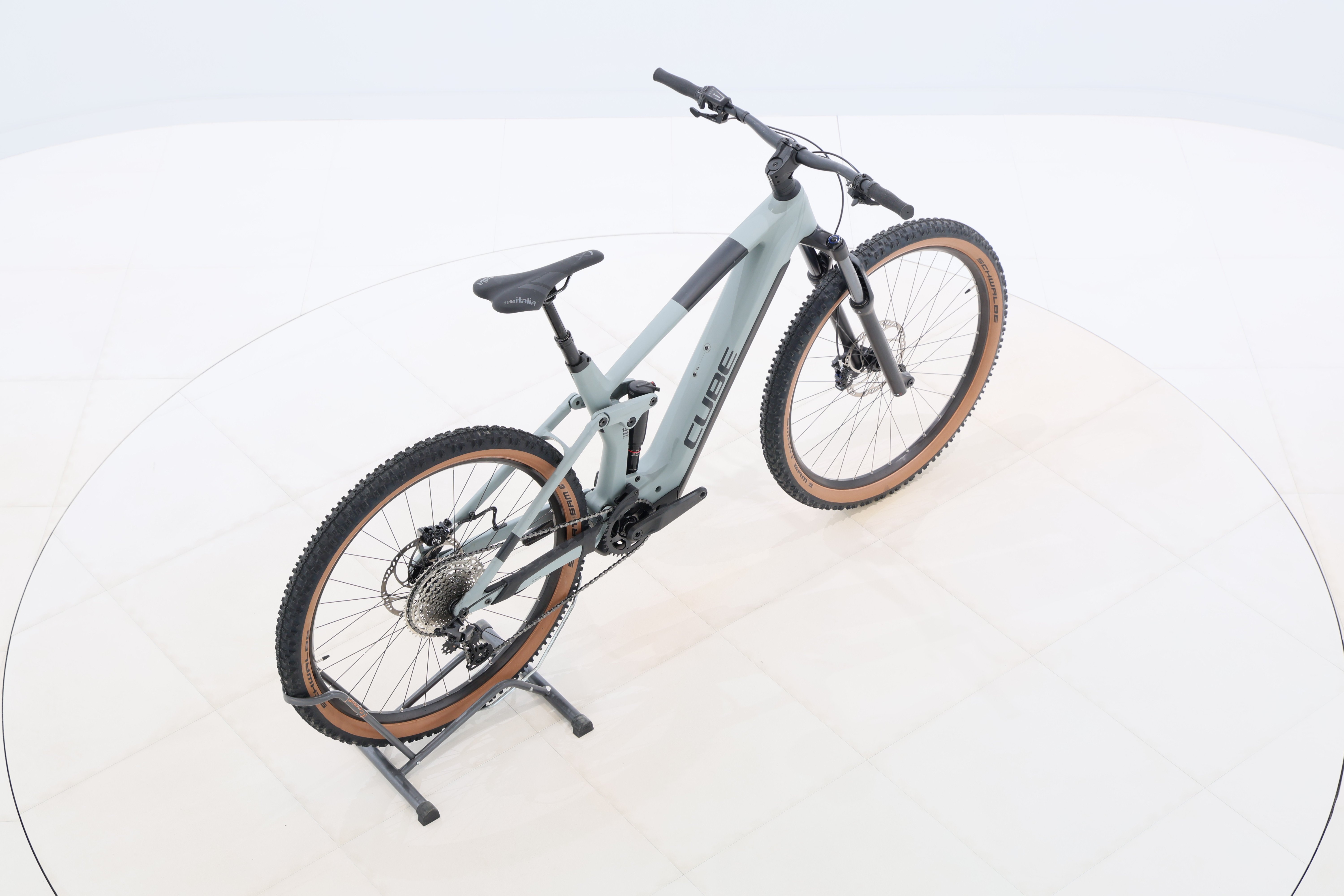 f006e352-3083-4fed-b23d-6410d827e303