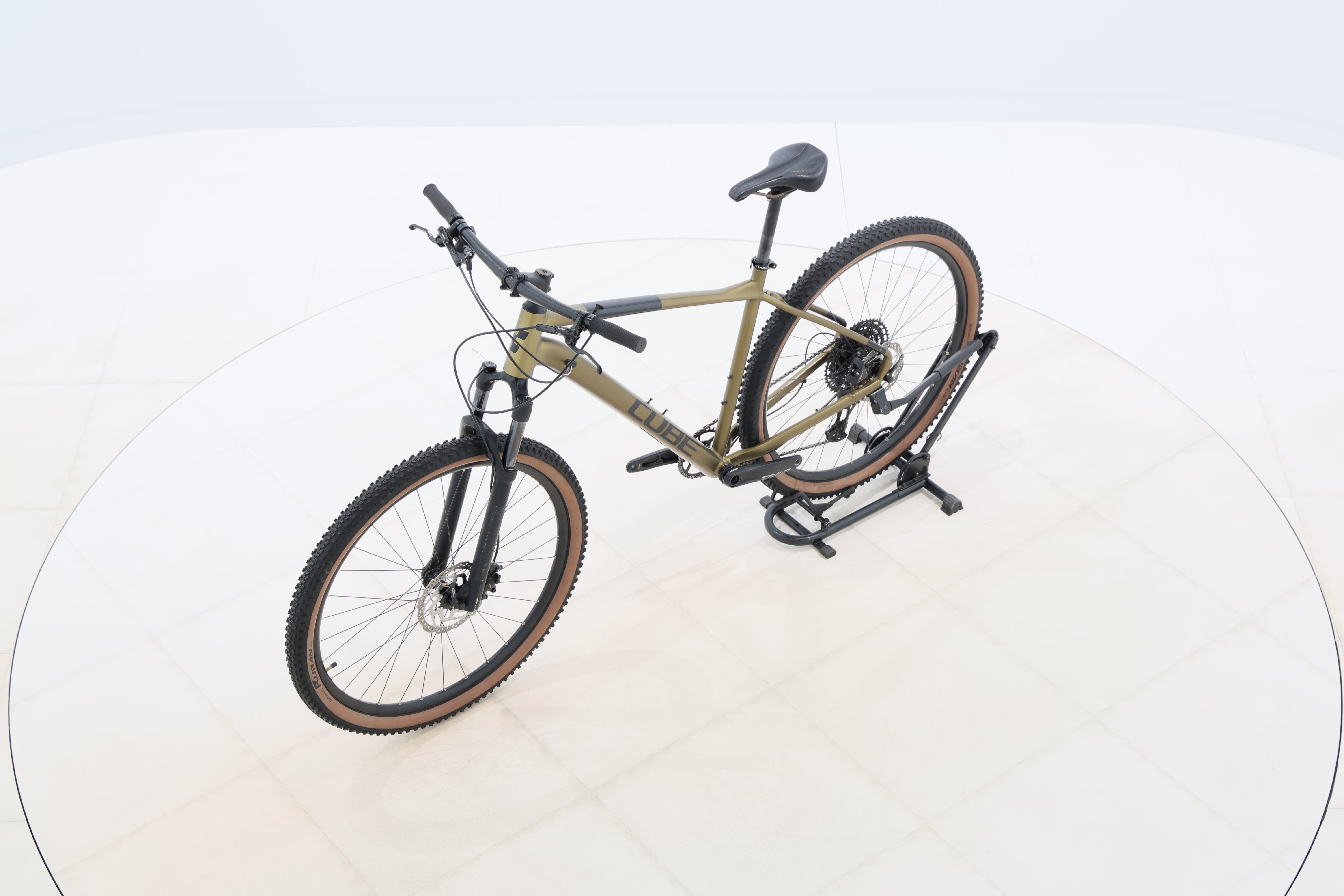 2330a715-345d-4263-9658-aed9d399c0e4