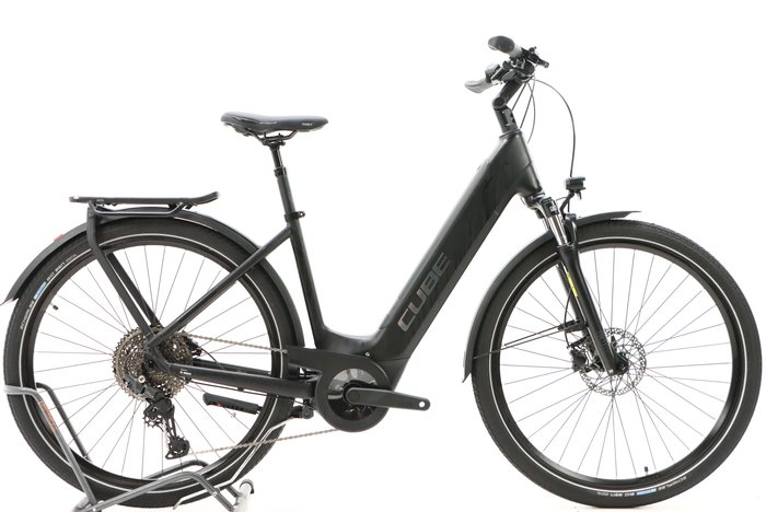 Cube TOURING HYBRID PRO 625 2024