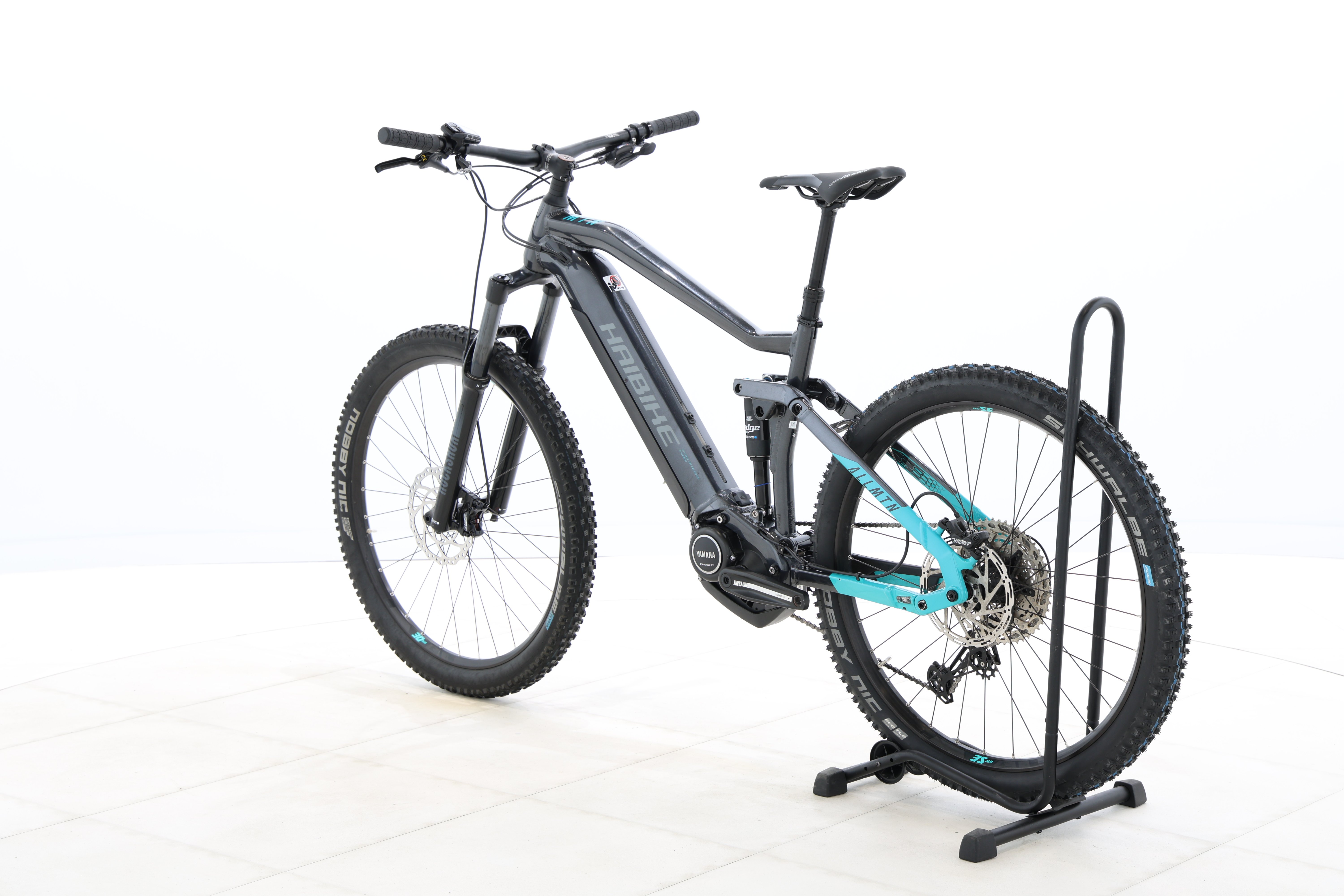 9f12ffc9-73cc-457d-817e-4b228f88196e