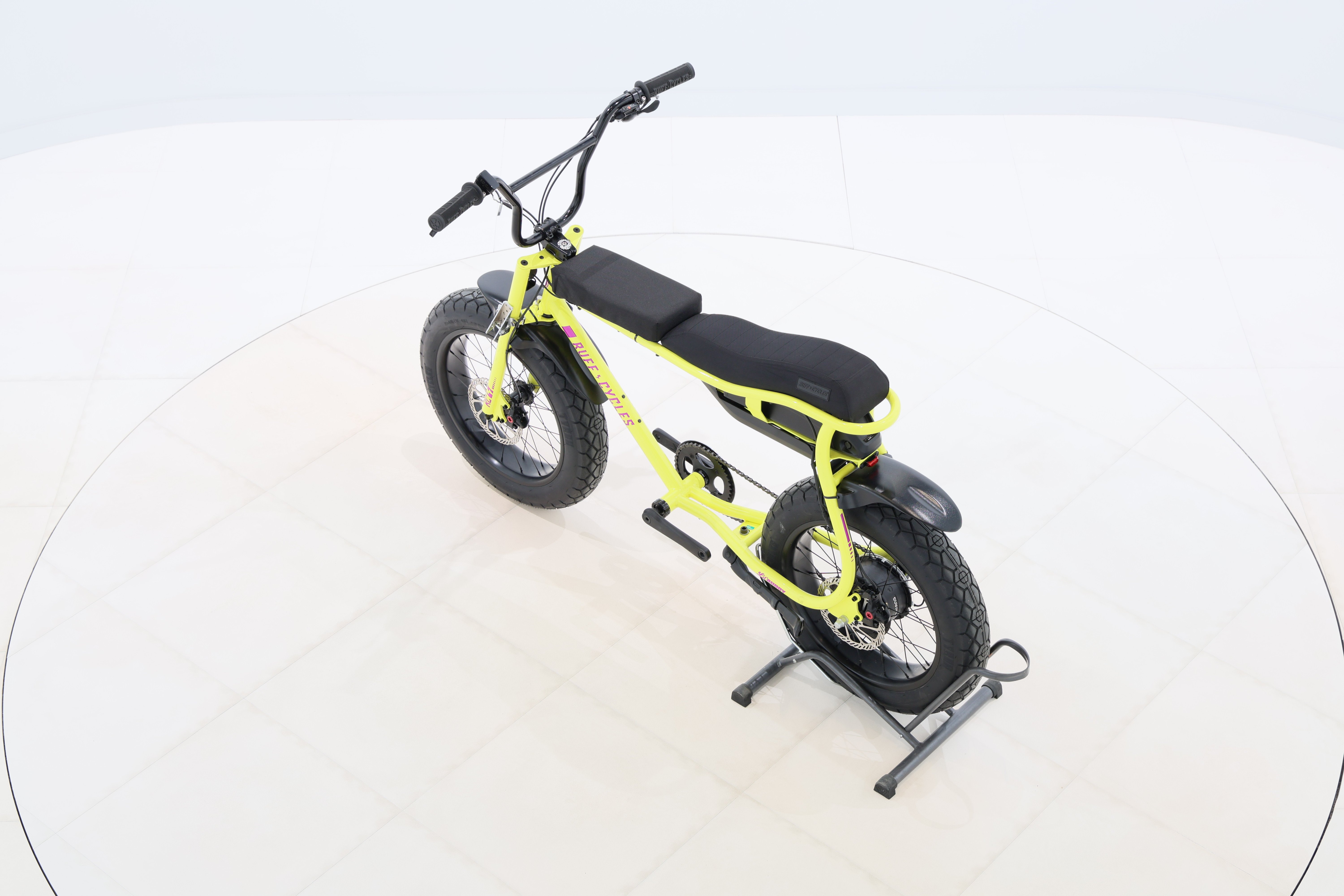 96a4ec7c-9ff6-4e48-9bdc-6345f1589d34