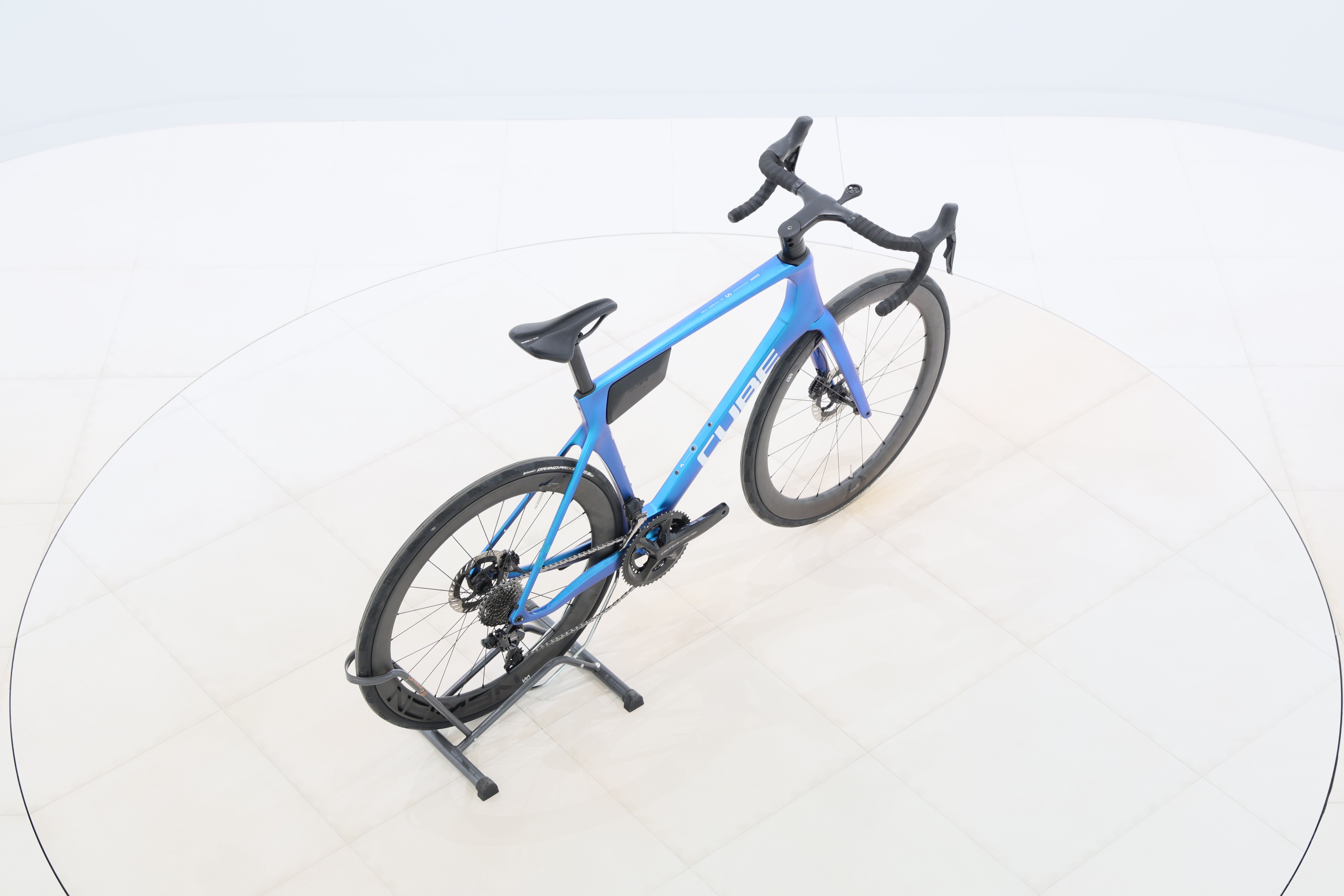 8ea20332-d2e3-45d3-98c8-bfb60d64fa9b