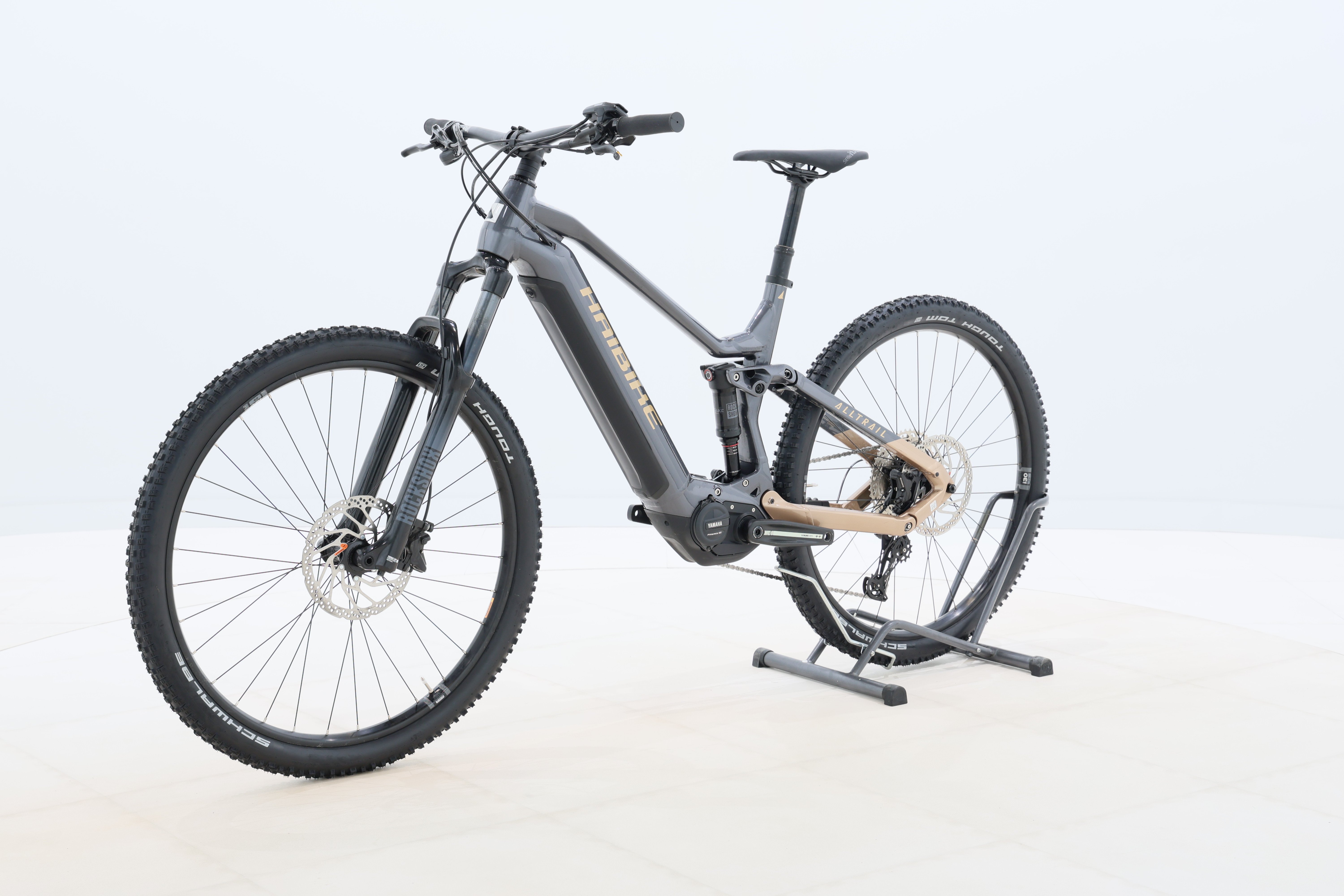 87a9d34b-4103-4c45-850b-de37165b2128