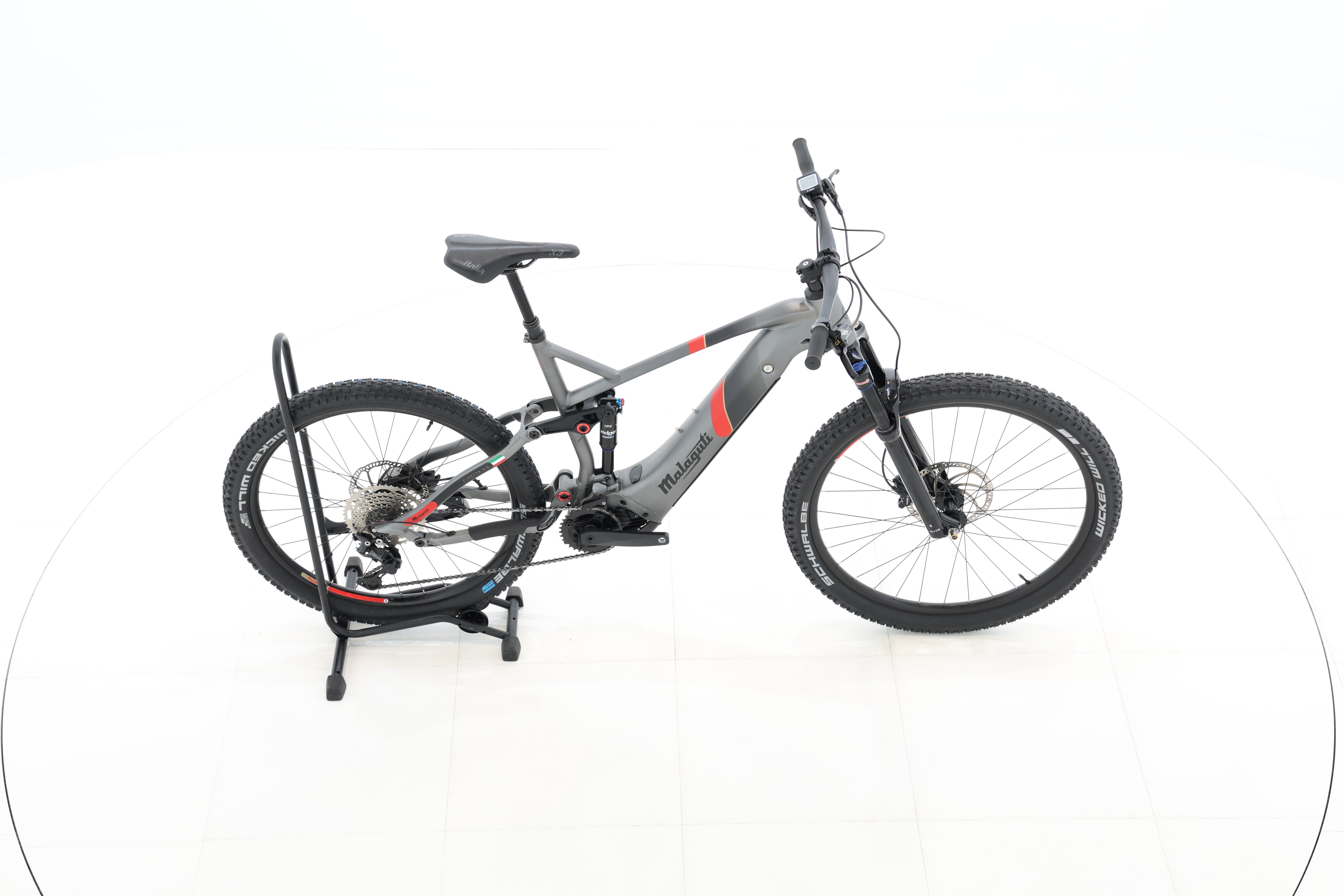 ad0a6d61-ac18-4d81-96da-bbea4efe2fb2