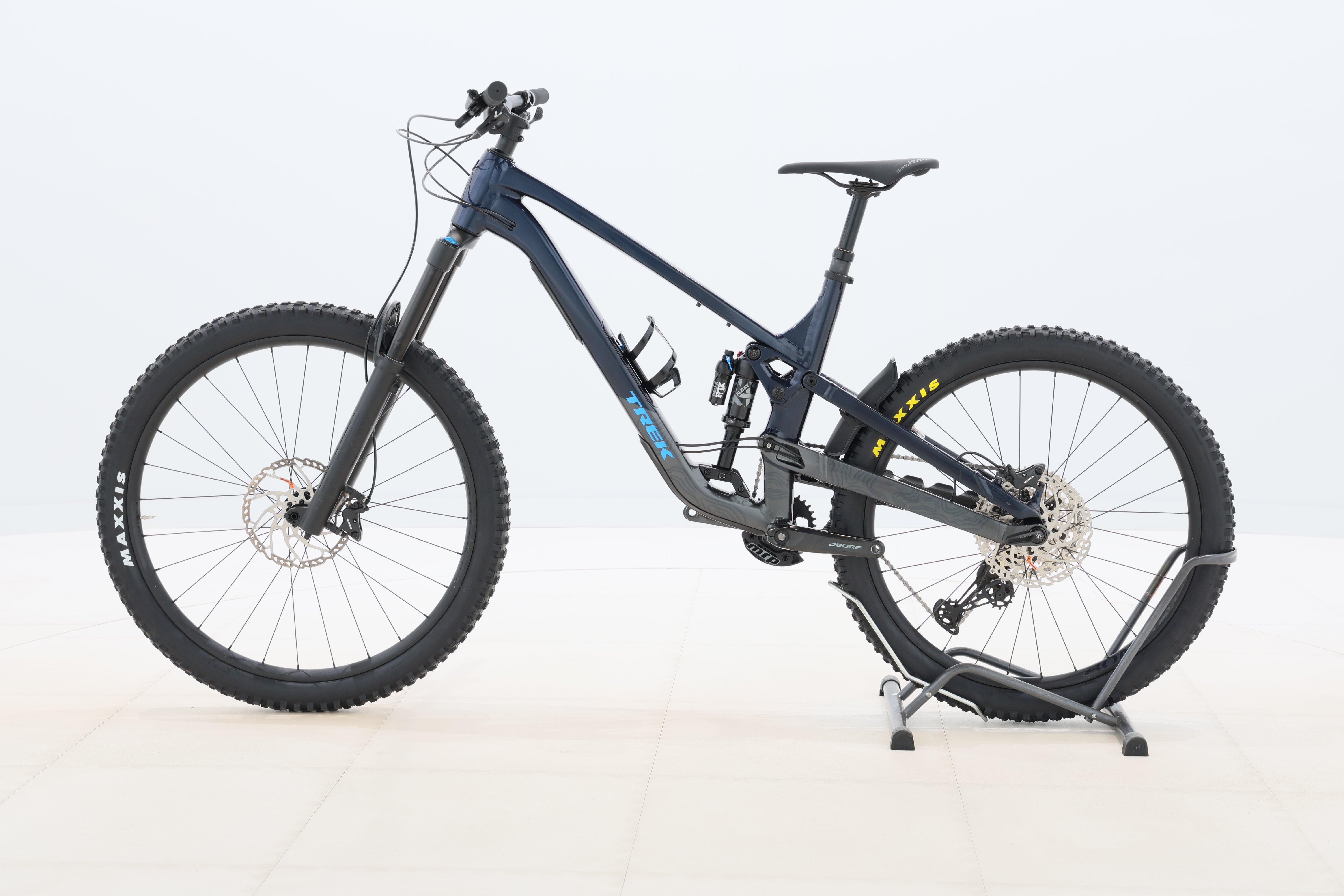 4c5f7045-4e77-4db1-ae4a-d780a3517f9a