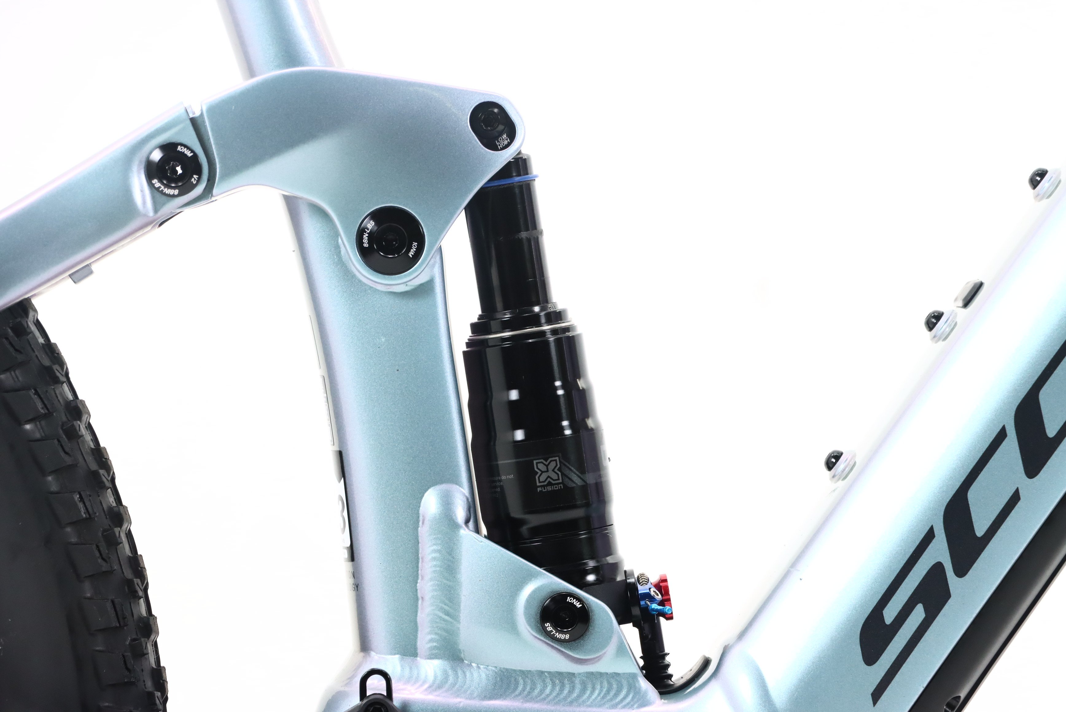 9586c556-f302-4586-847a-6b45b79bbc90