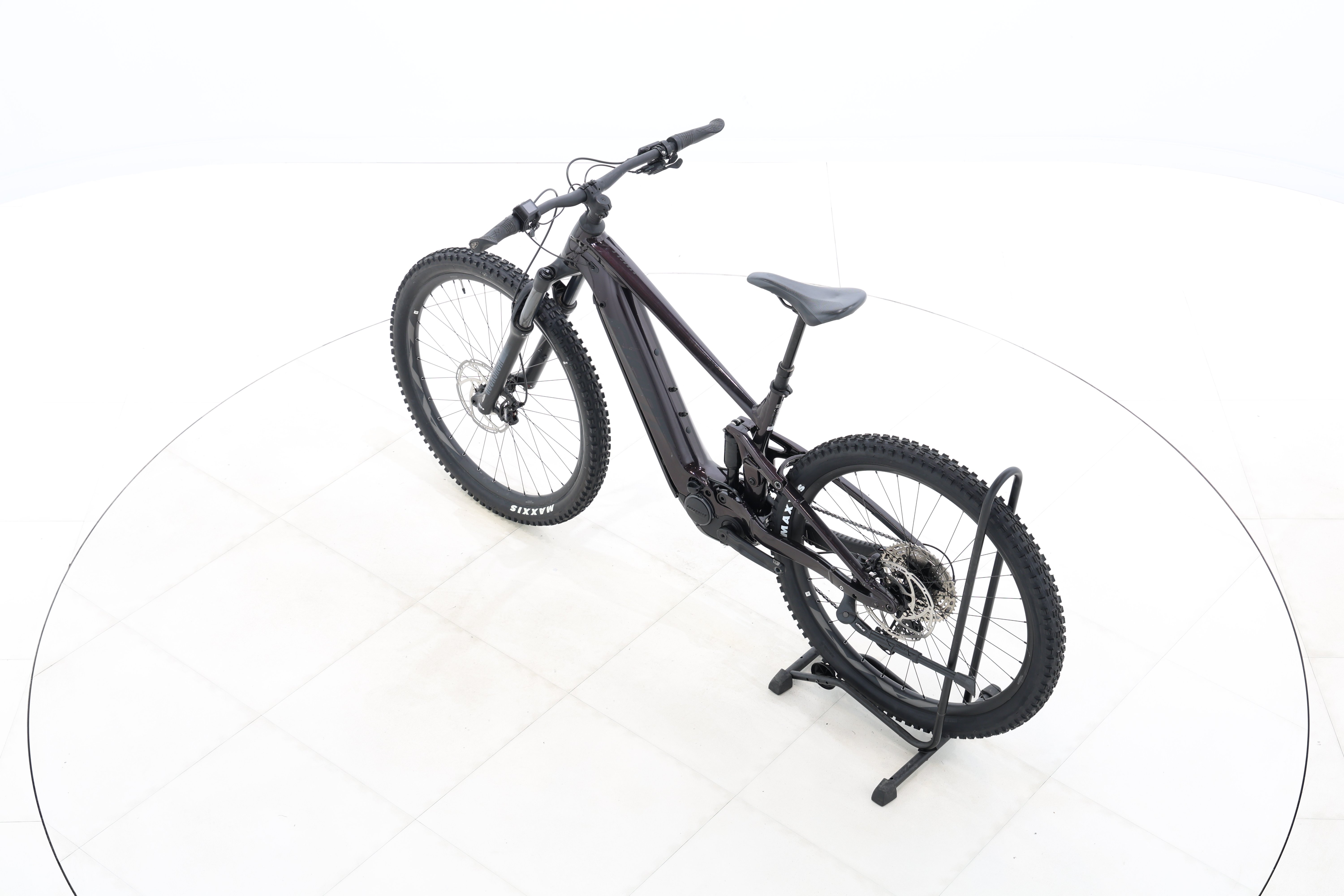 d9874fa9-cba4-4c0d-aef8-071bb6922414