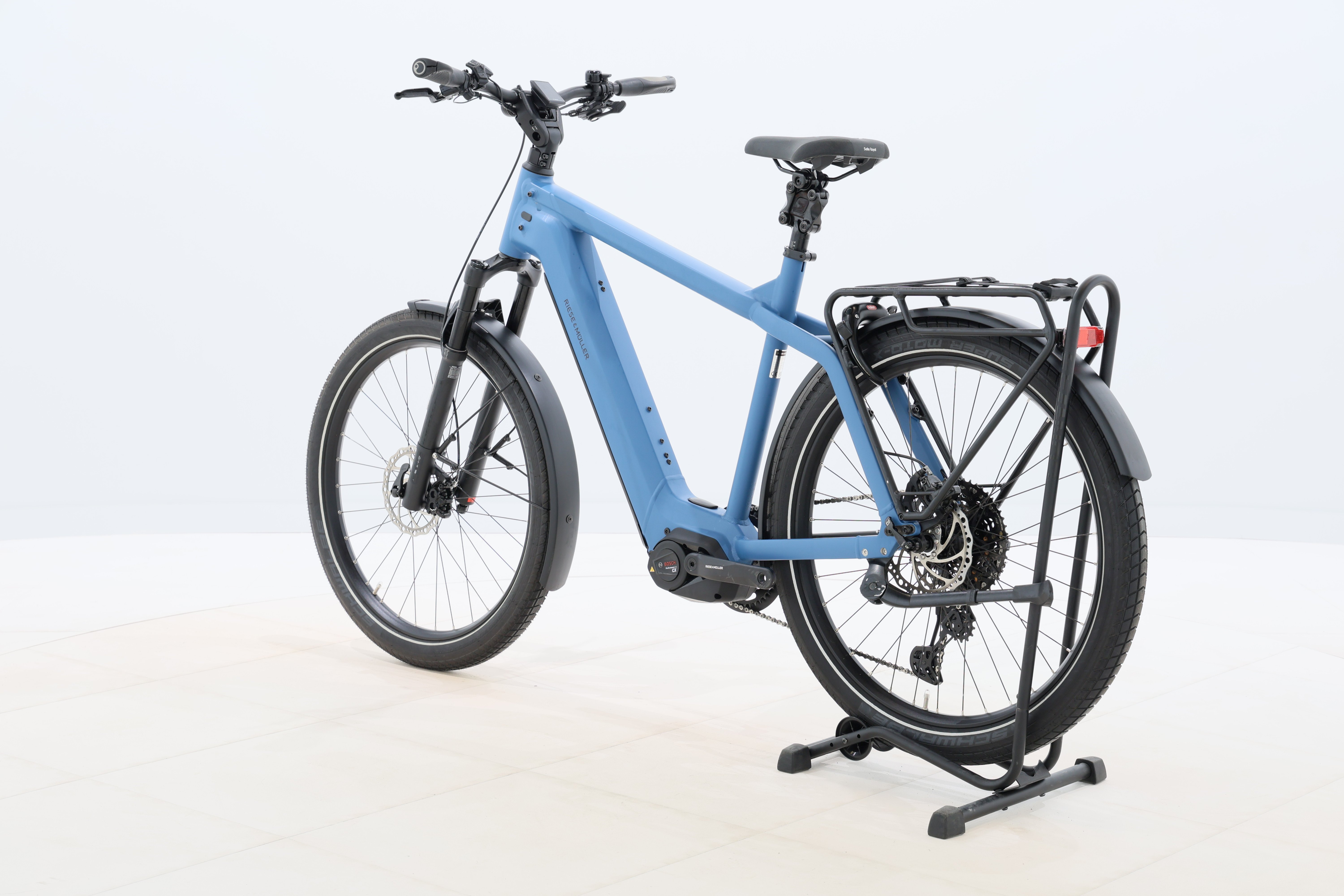 b4acd91b-2f6e-4f90-b4f8-2664fd64bb49