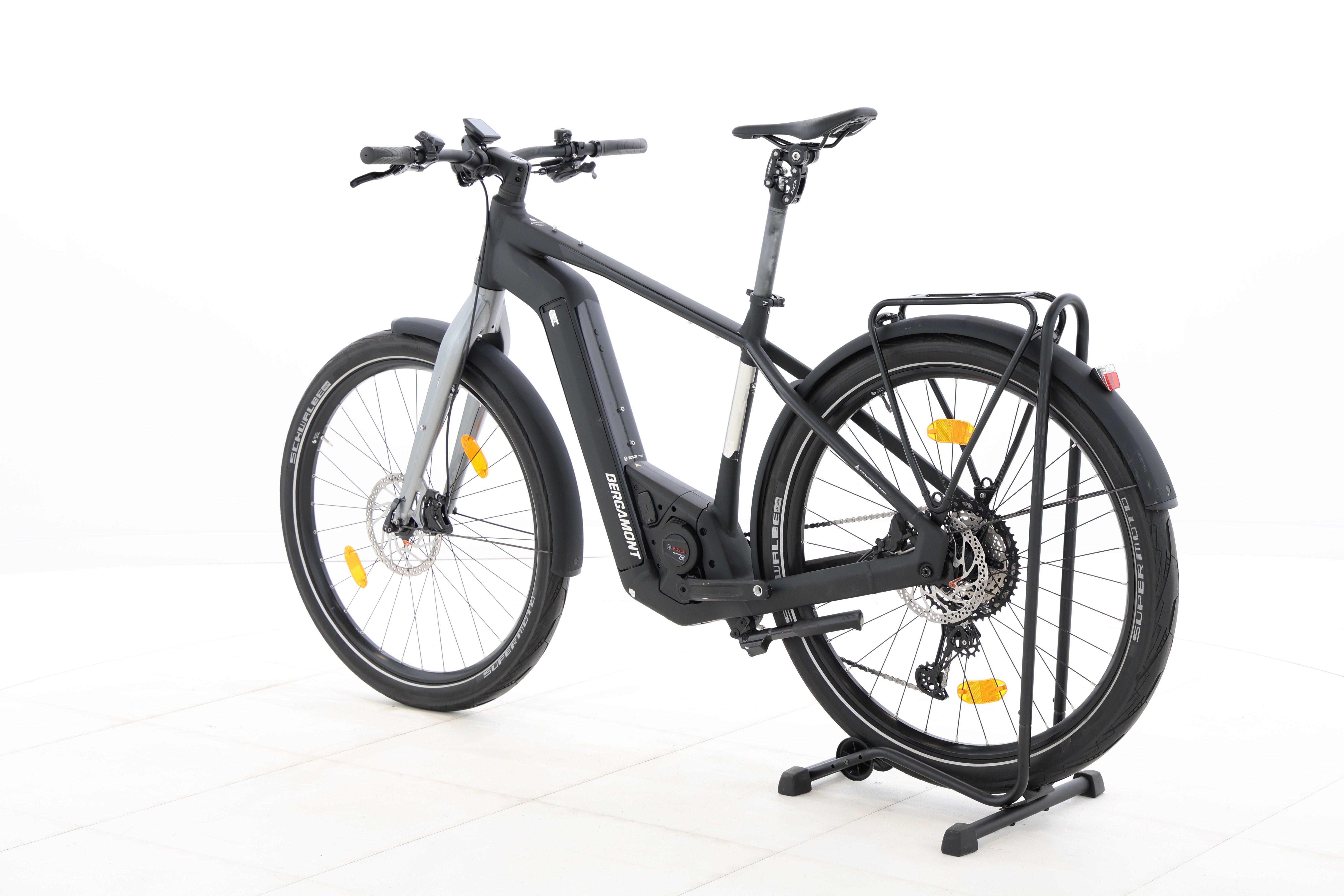 d8140945-2afb-4301-b3c2-6a625b2b6bb2