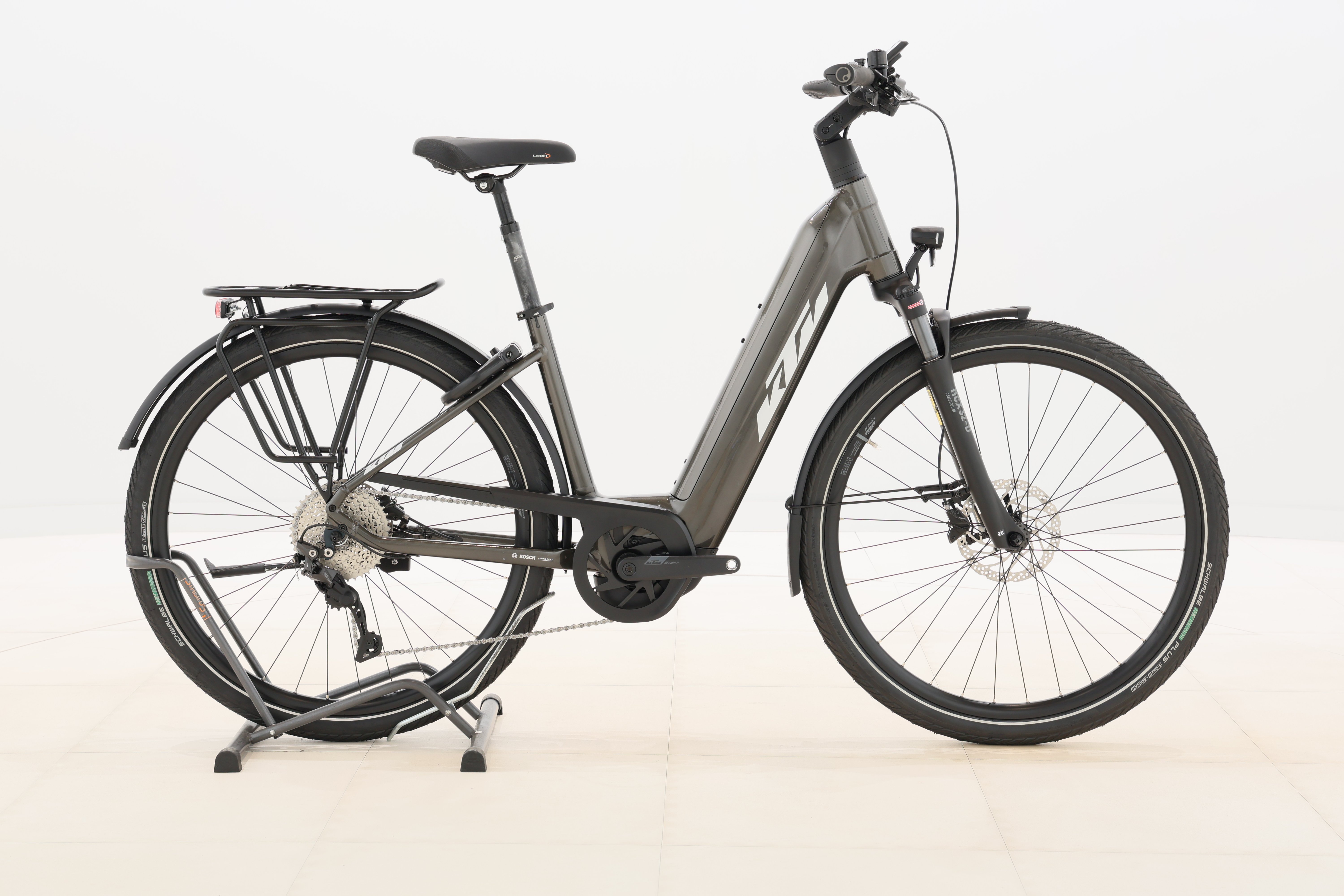 fd003936-3885-49c9-9dbb-e796ab58d81f