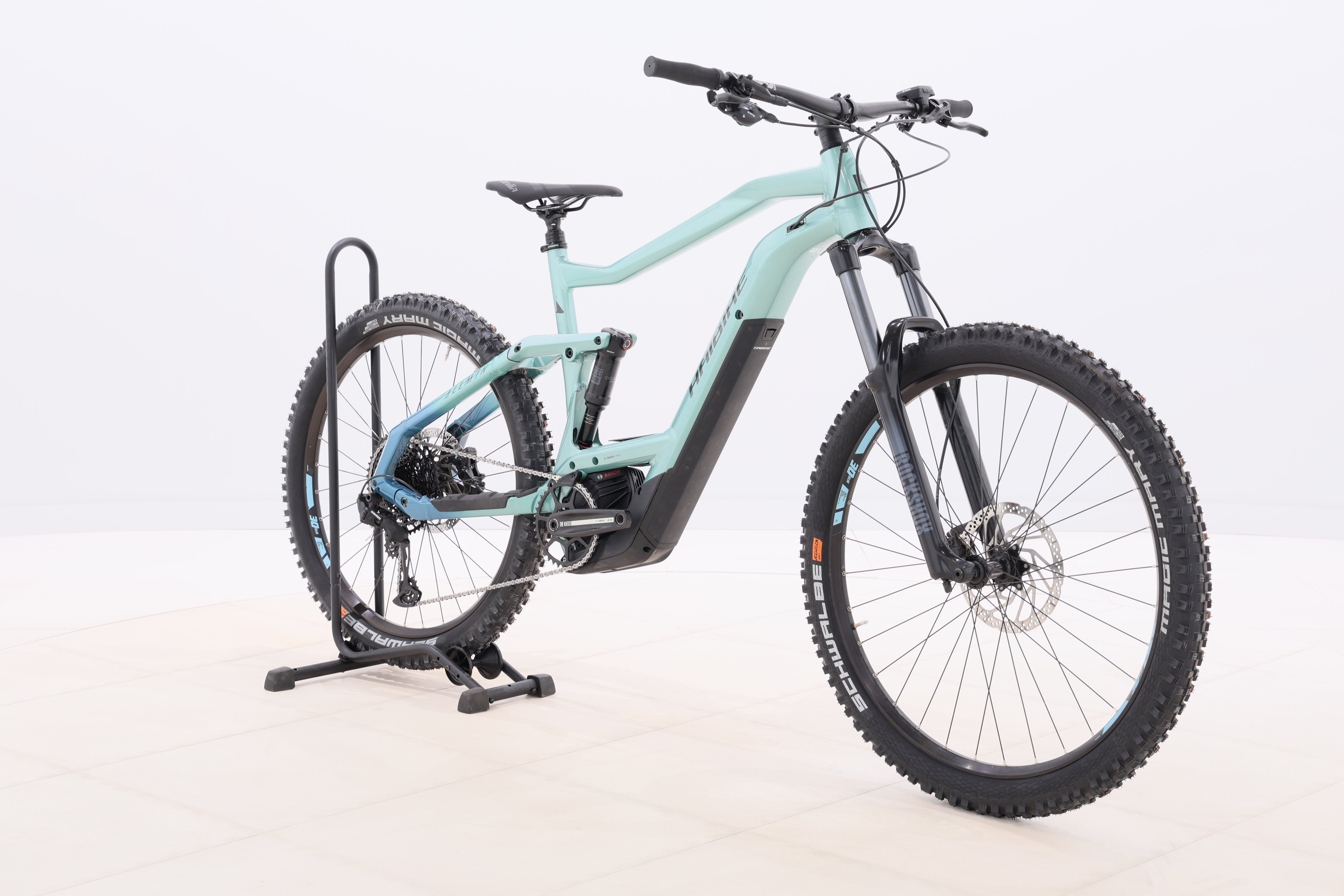 e252f6ca-abb9-42c6-8beb-71c6696c14cd