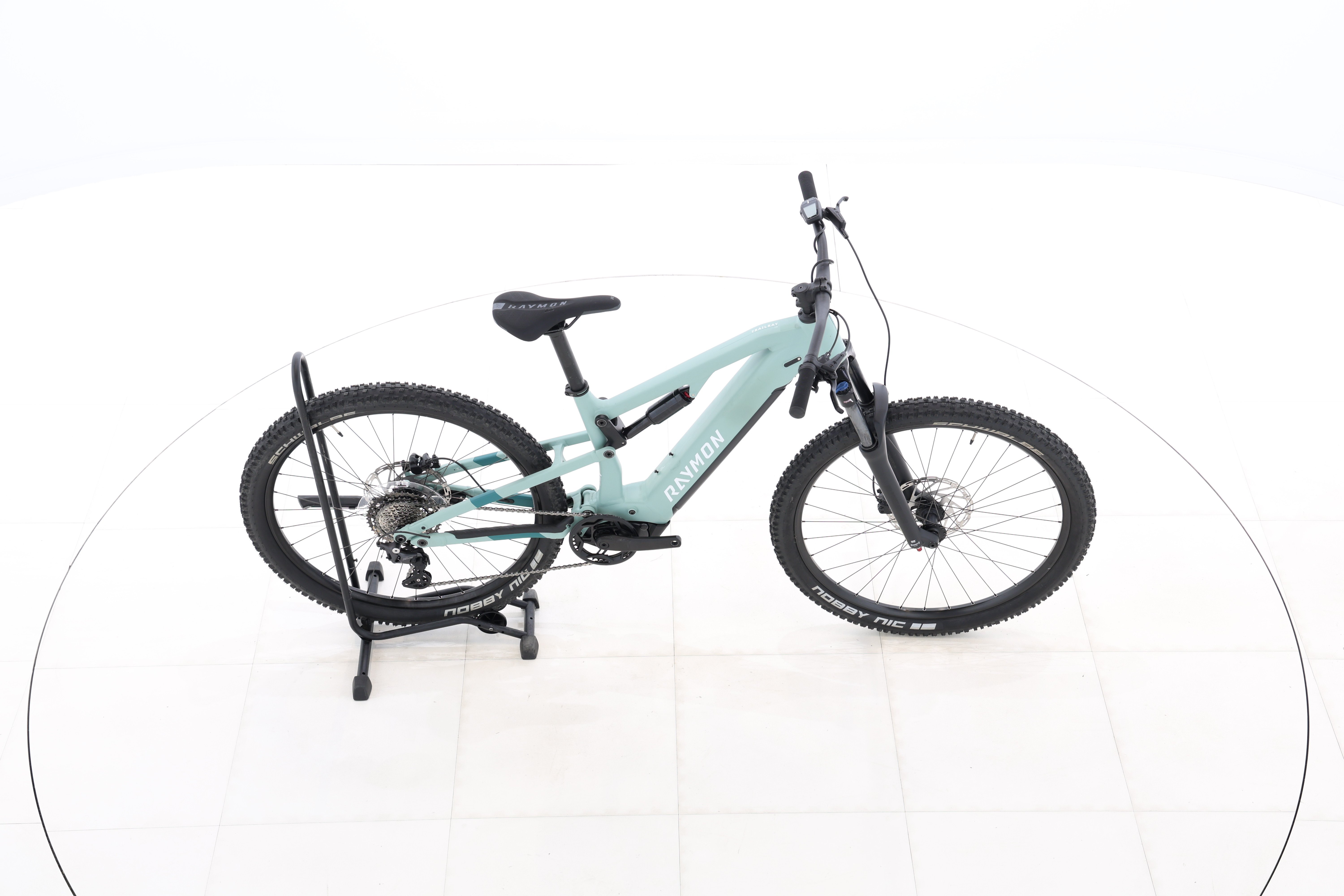 c06587a3-4e3d-414c-bf43-2d641ee9b75c