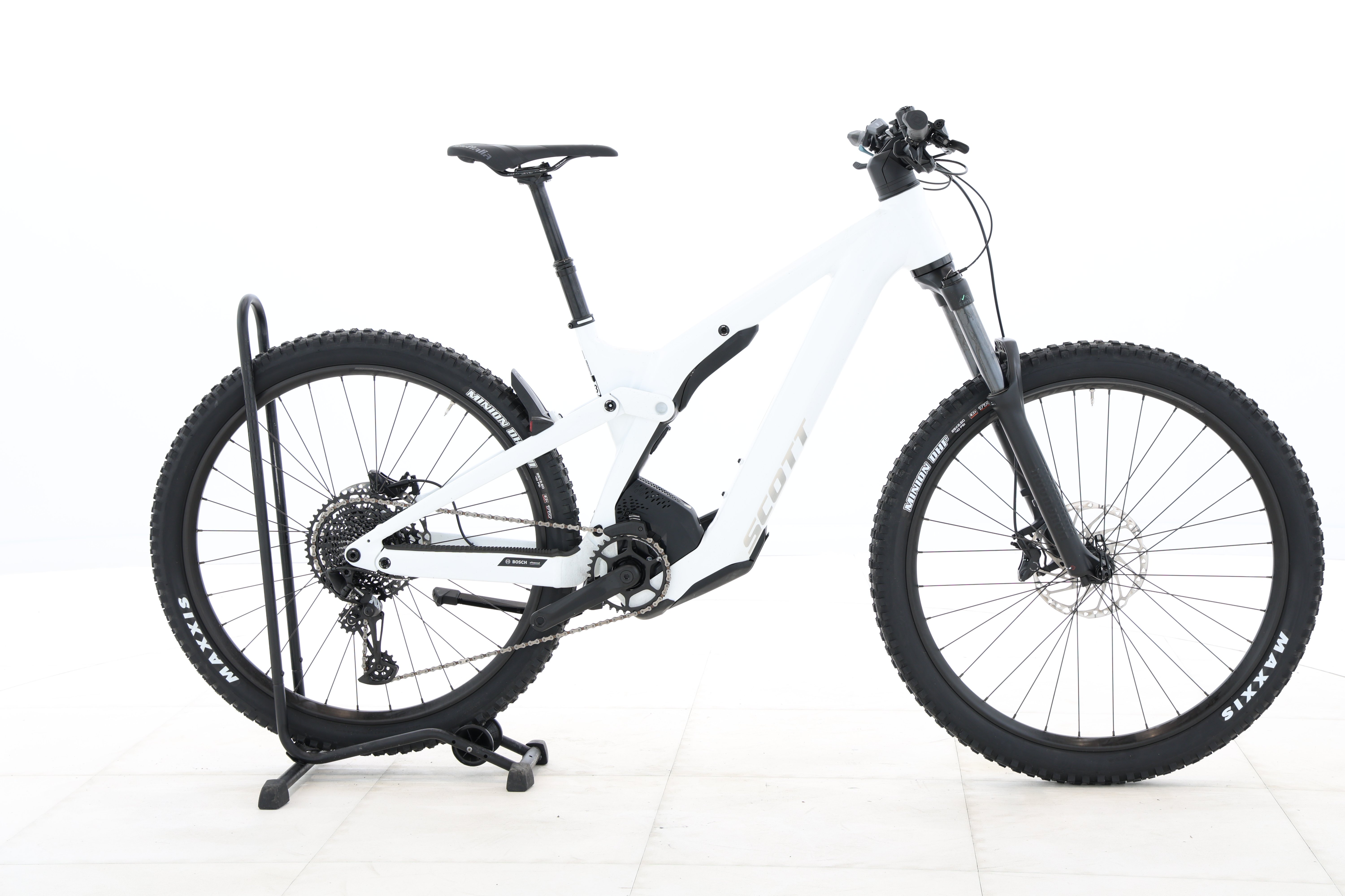 f256403c-bfab-4e48-a0d5-79810b49484d