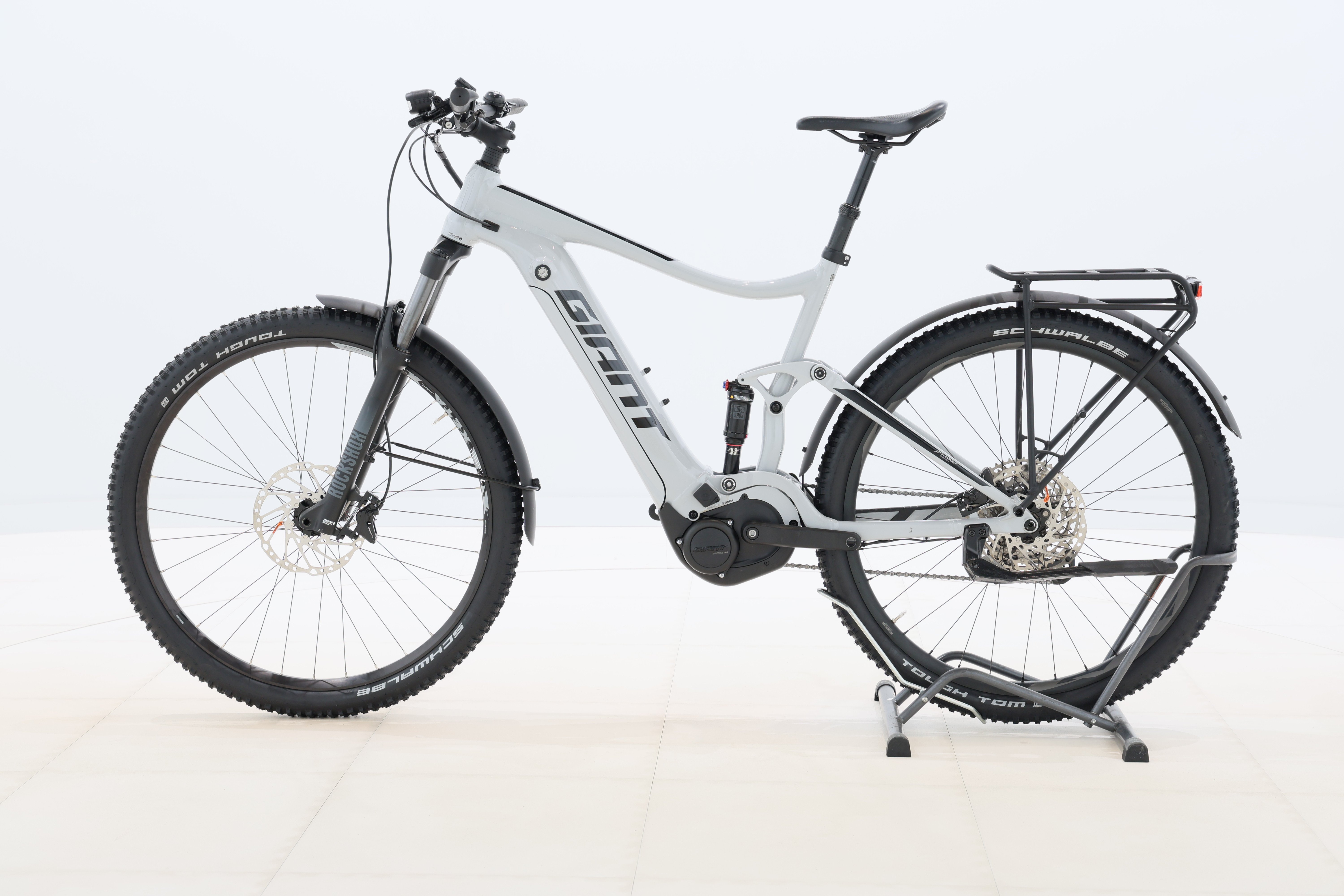 c3eab736-276e-4923-b01b-ad416293176c