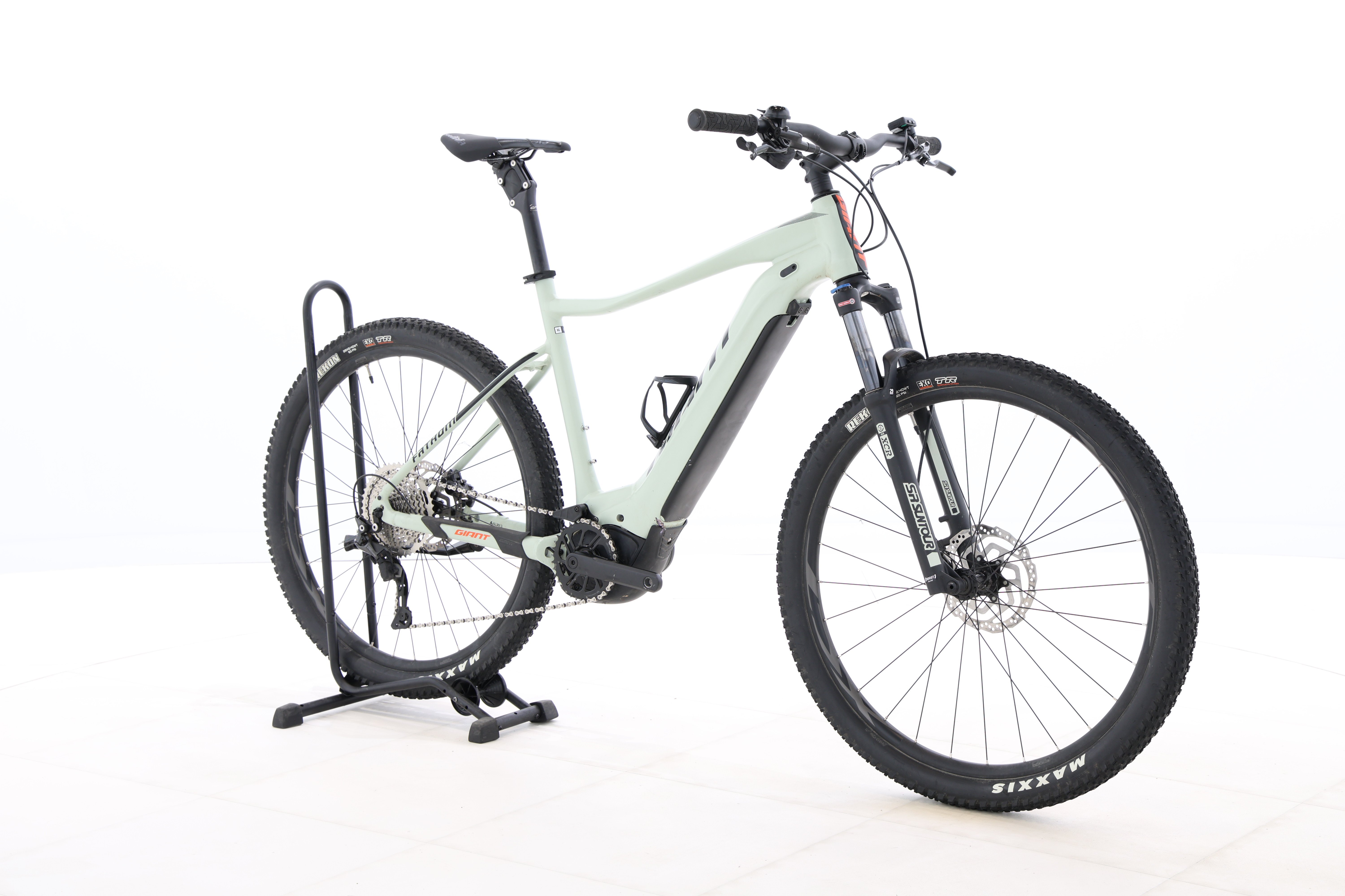 6e6d16f5-bcc0-4783-9b63-0b8324b39303