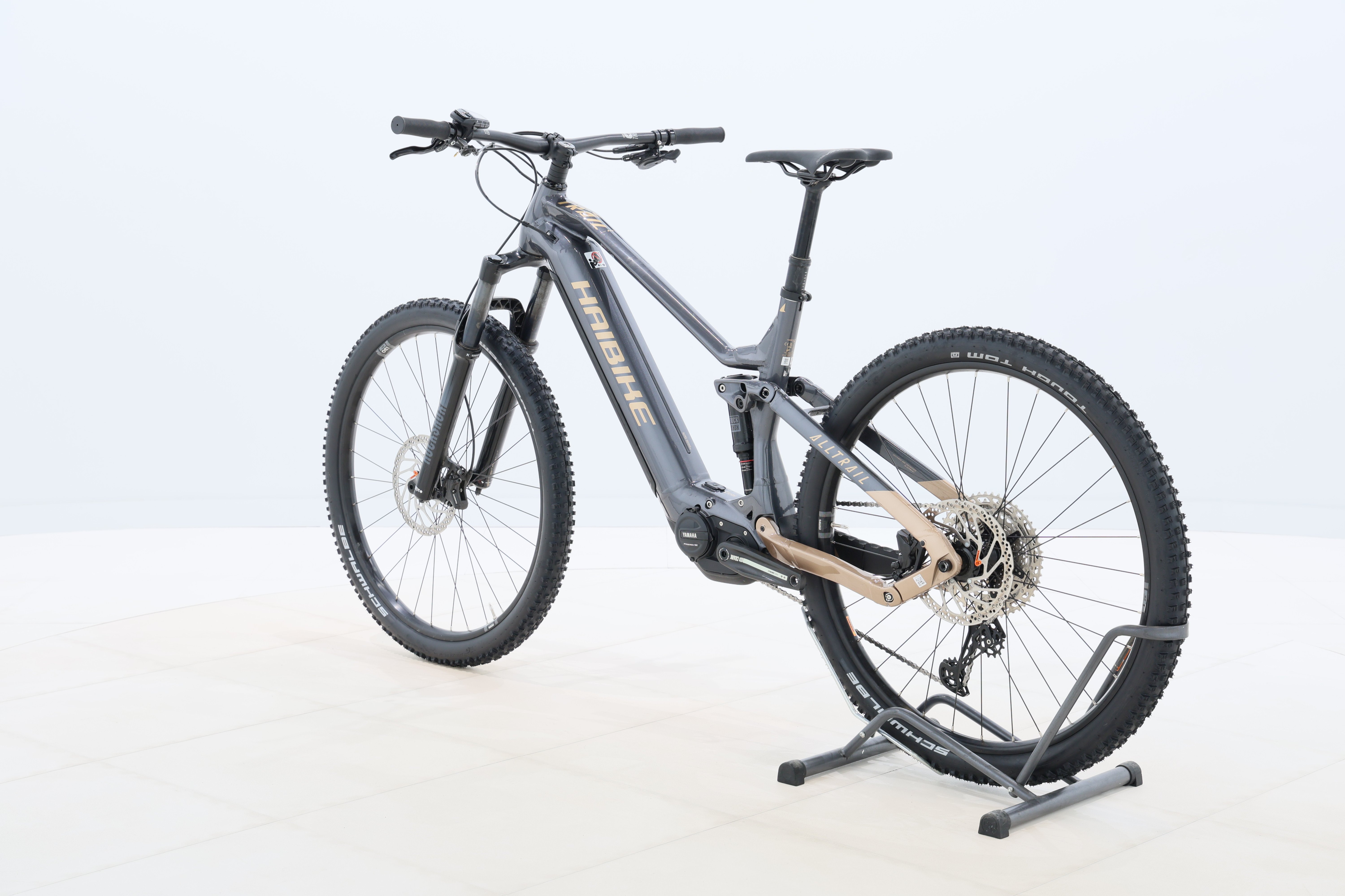 87a9d34b-4103-4c45-850b-de37165b2128