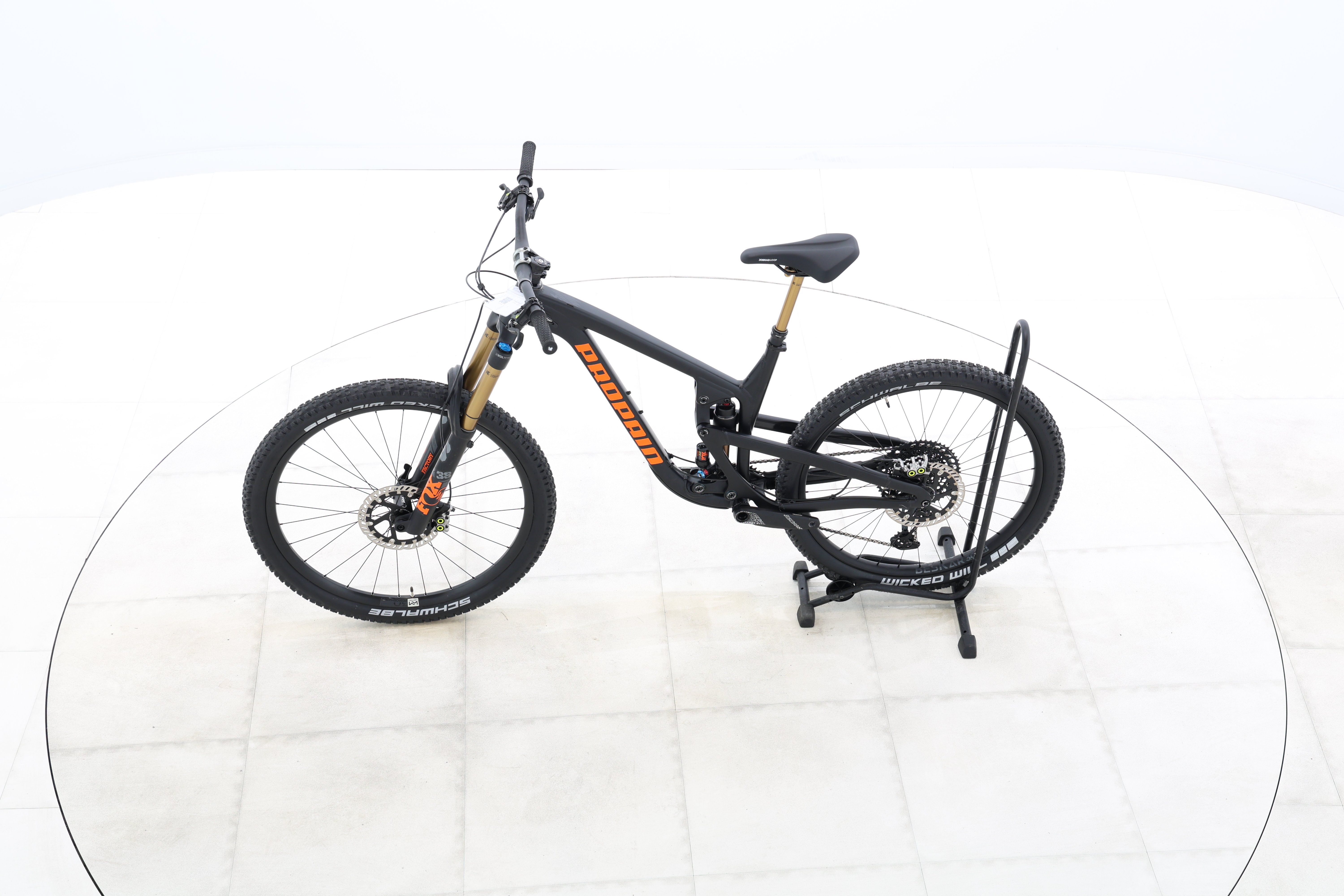715cb875-ef0e-4276-be85-22bcef960600